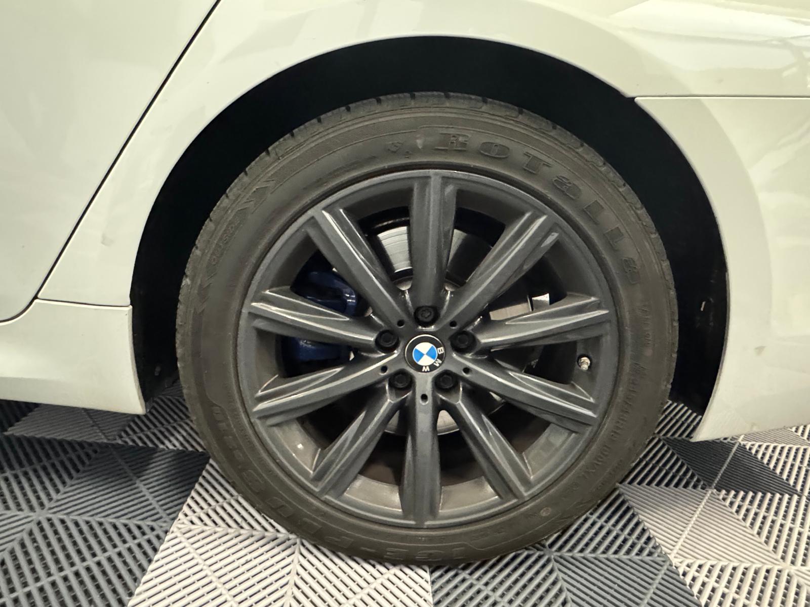 BMW 530e xDrive Pure M Sport Edition Steptronic-image-27