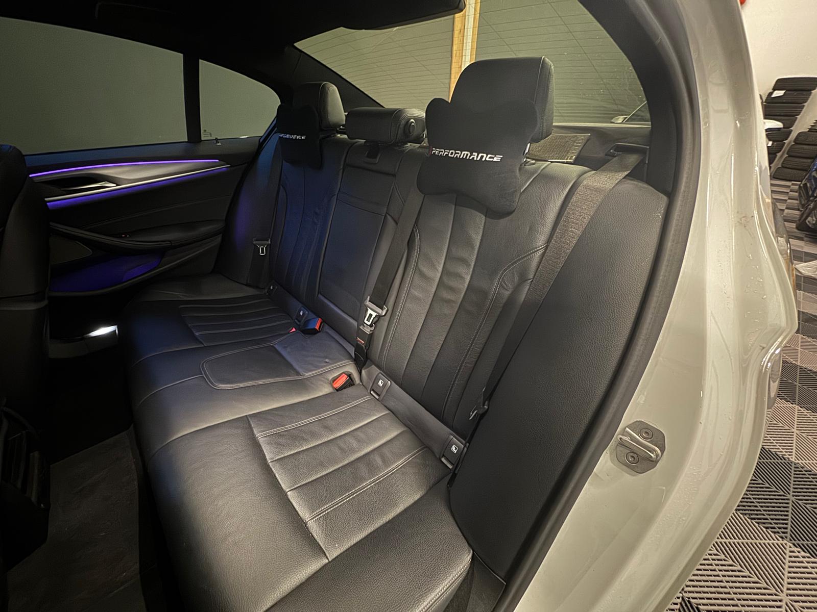 BMW 530e xDrive Pure M Sport Edition Steptronic-image-12