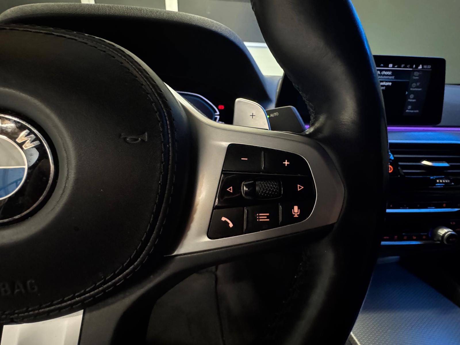 BMW 530e xDrive Pure M Sport Edition Steptronic-image-18