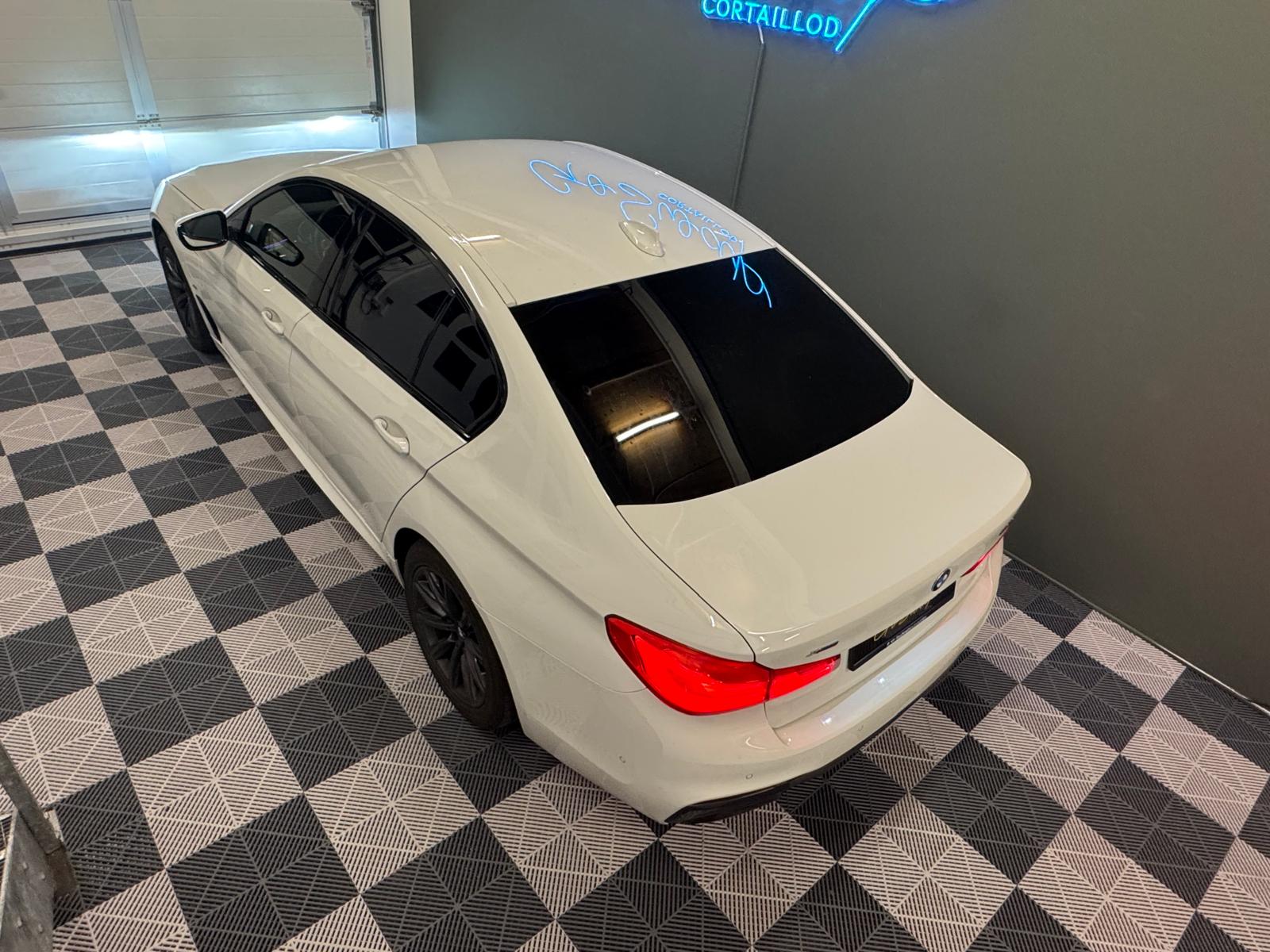 BMW 530e xDrive Pure M Sport Edition Steptronic-image-2