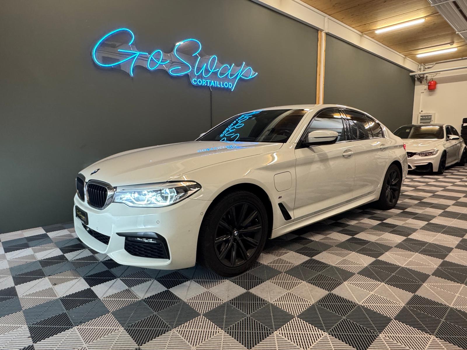 BMW 530e xDrive Pure M Sport Edition Steptronic-image-0