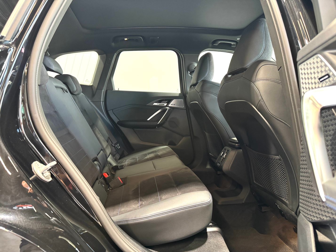 BMW X1 23d xDrive paddles-image-9