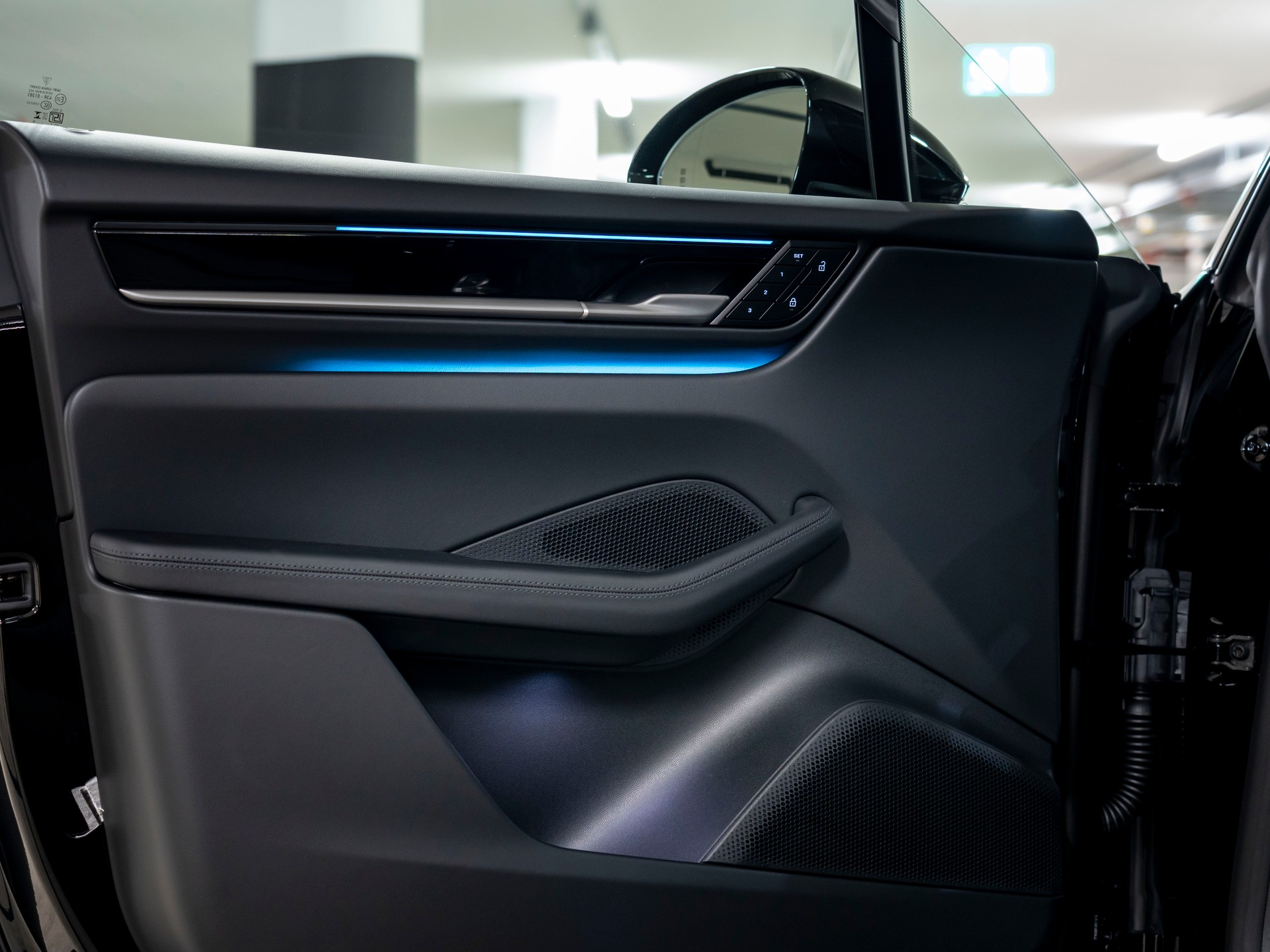 PORSCHE Macan 4 100kWh-image-22