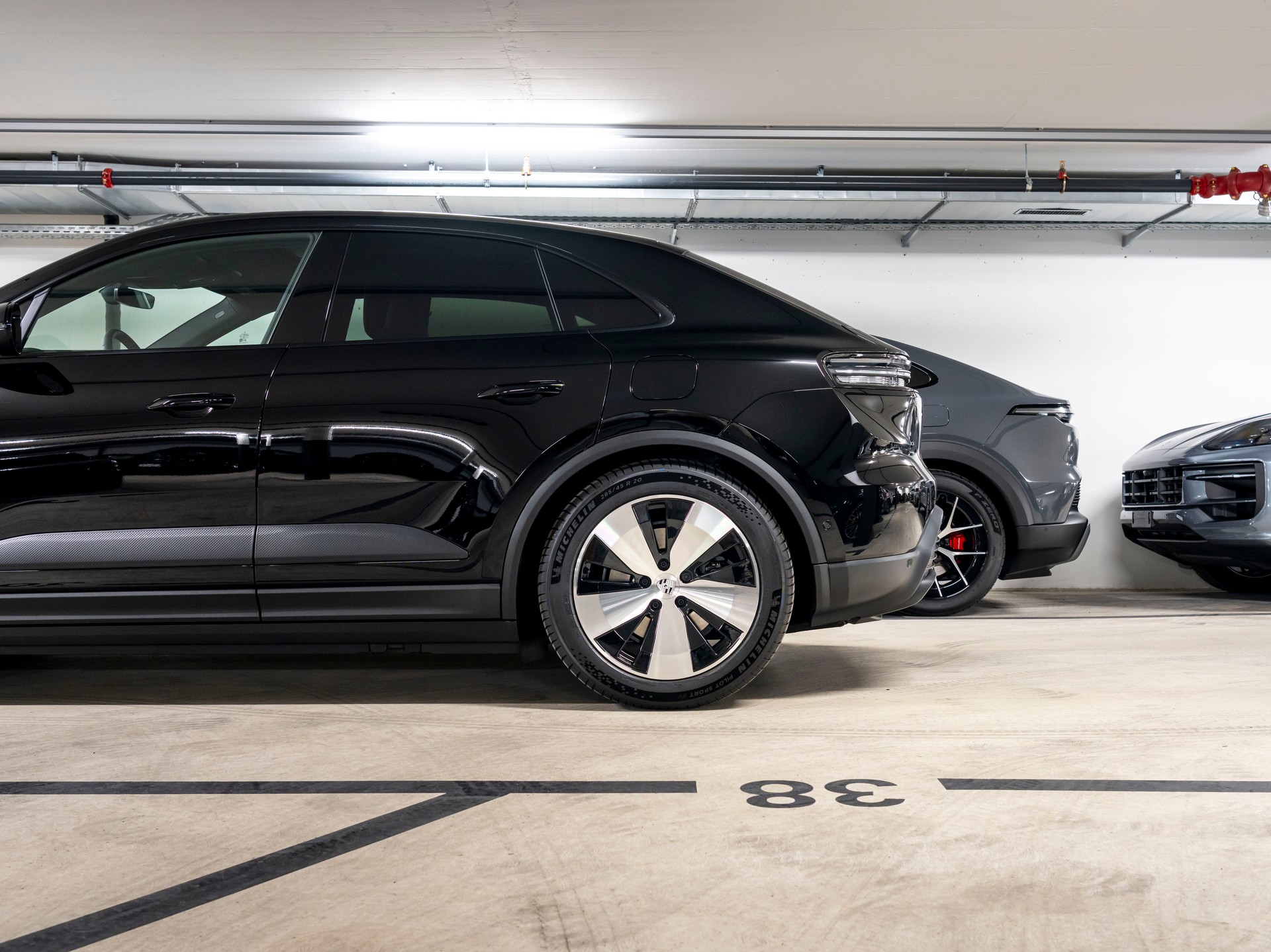 PORSCHE Macan 4 100kWh-image-8
