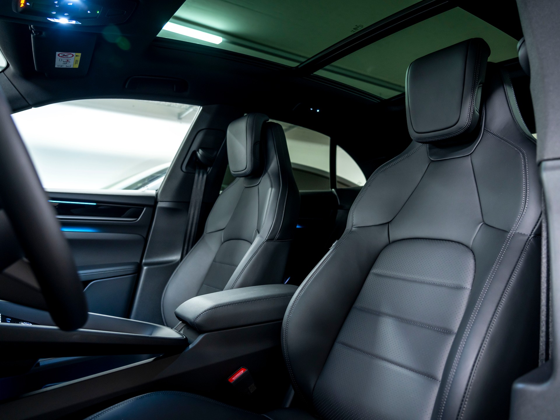 PORSCHE Macan 4 100kWh-image-18