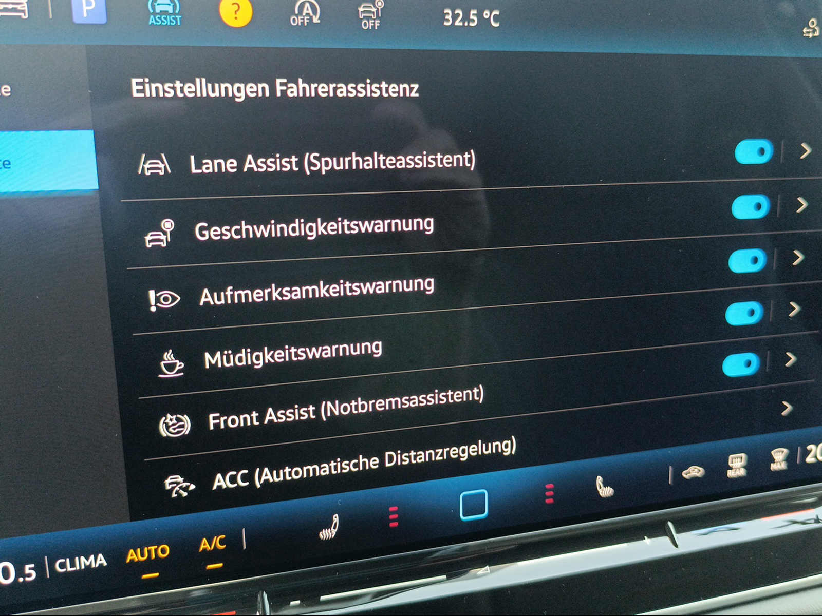 VW Passat Variant Business 2.0TDI 193PS TDI Allrad-image-14