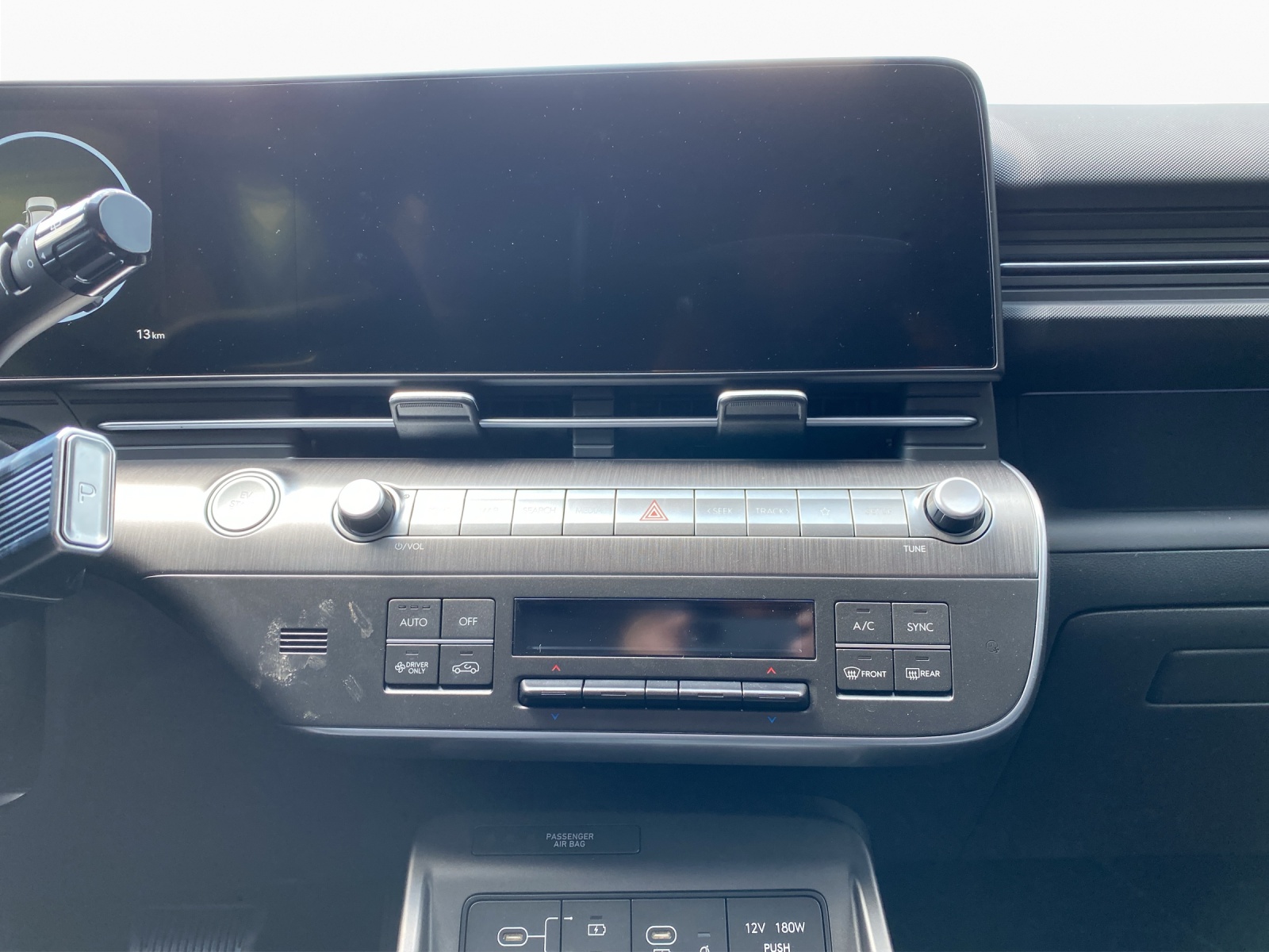 HYUNDAI Kona Electric Amplia-image-14