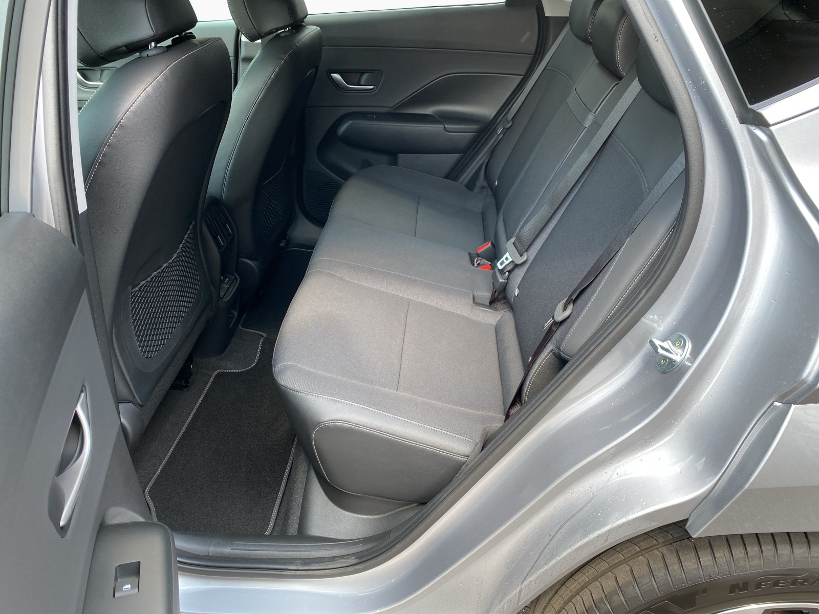 HYUNDAI Kona Electric Amplia-image-10