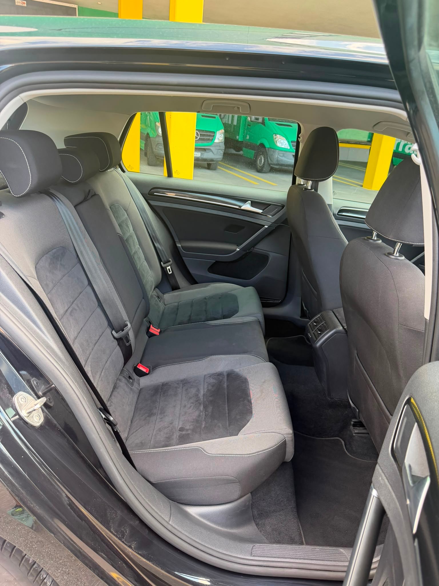 VW Golf 2.0 TDI Comfortline DSG-image-14