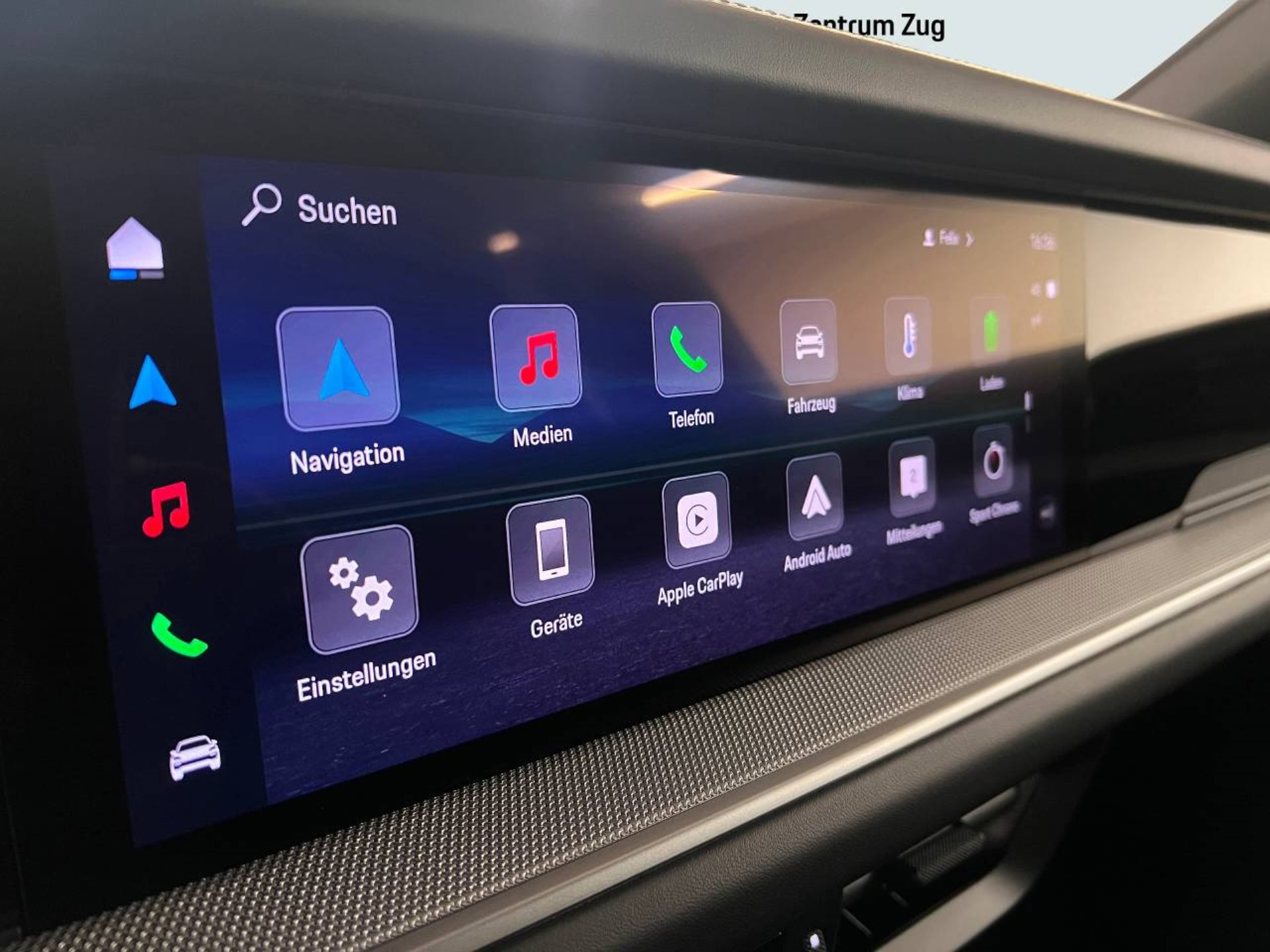 PORSCHE Cayenne S E-Hybrid-image-28