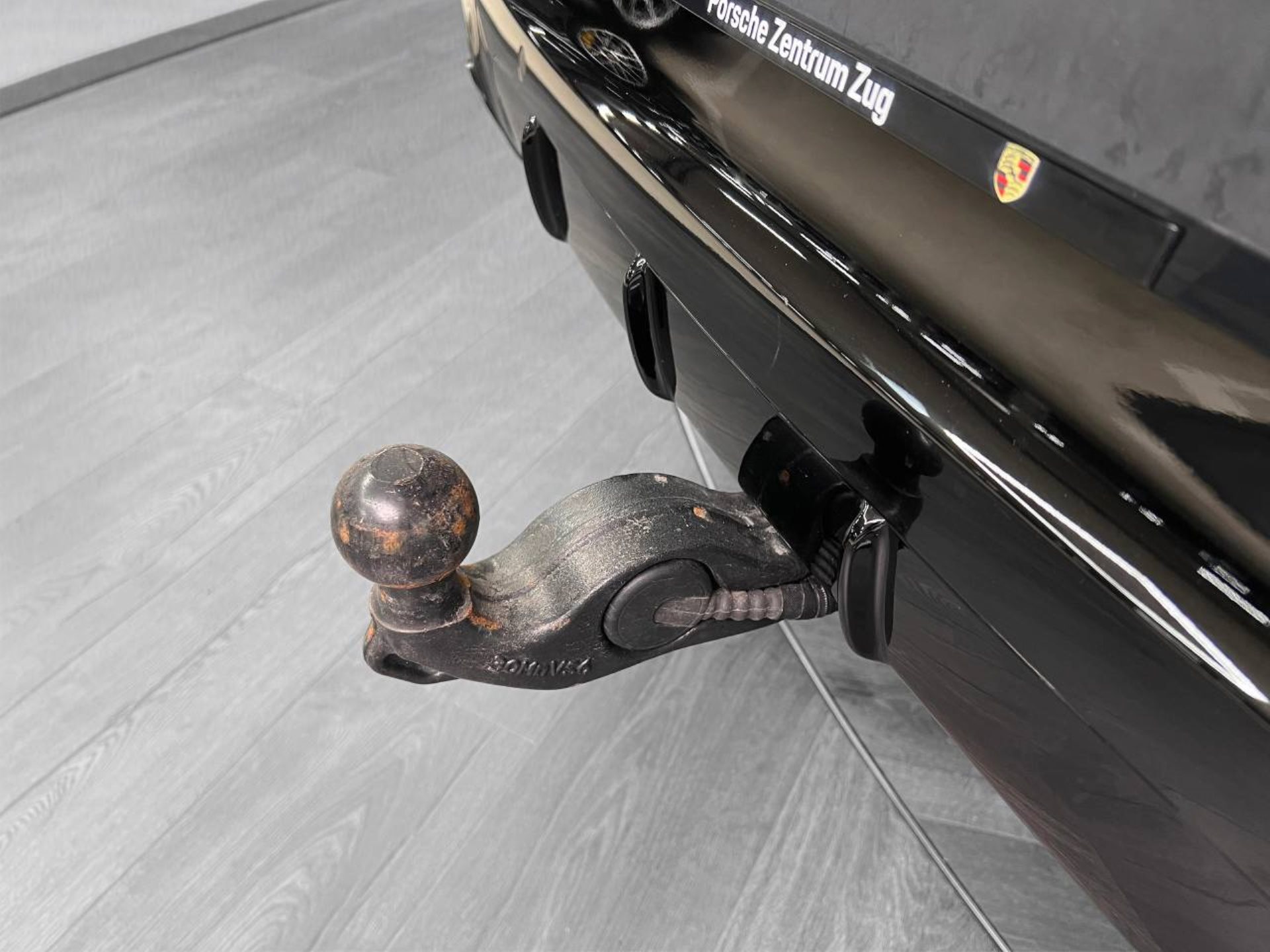 PORSCHE Cayenne S E-Hybrid-image-14