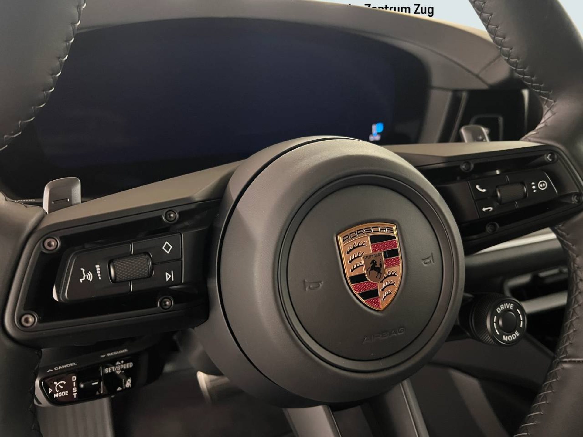 PORSCHE Cayenne S E-Hybrid-image-16