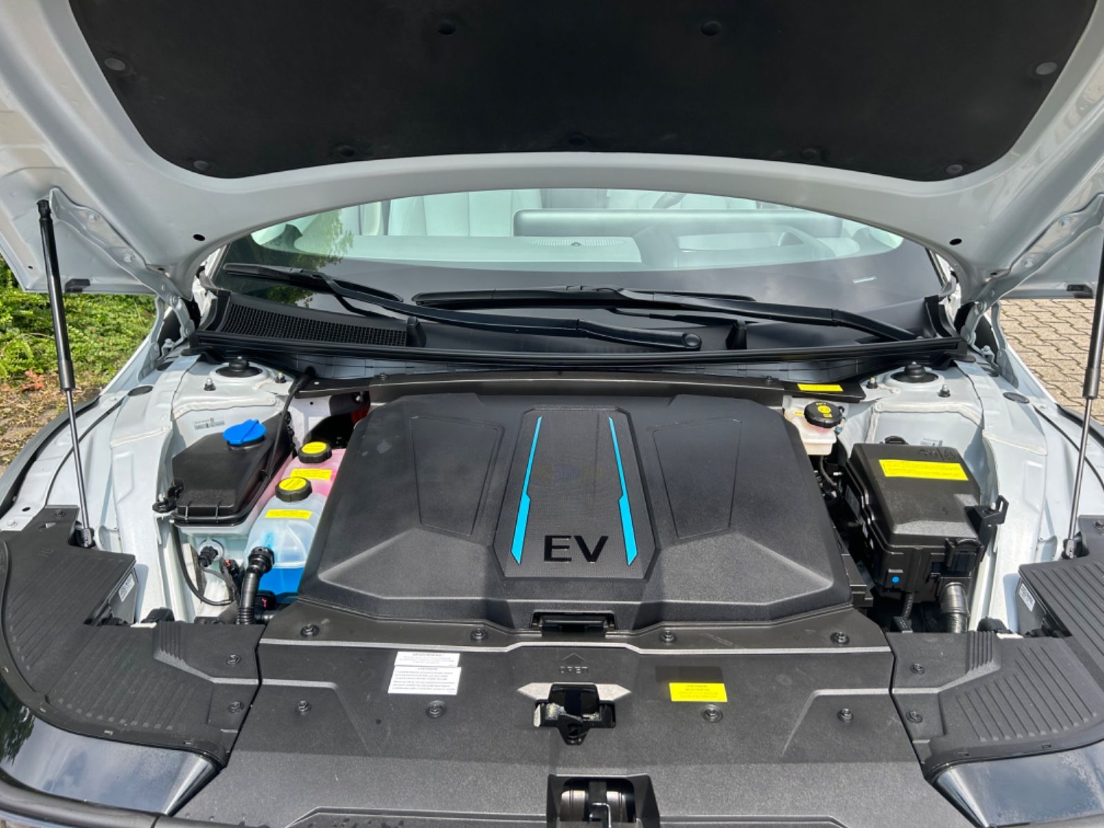 HYUNDAI Ioniq 5 Vertex 72 kWh 4WD-image-9