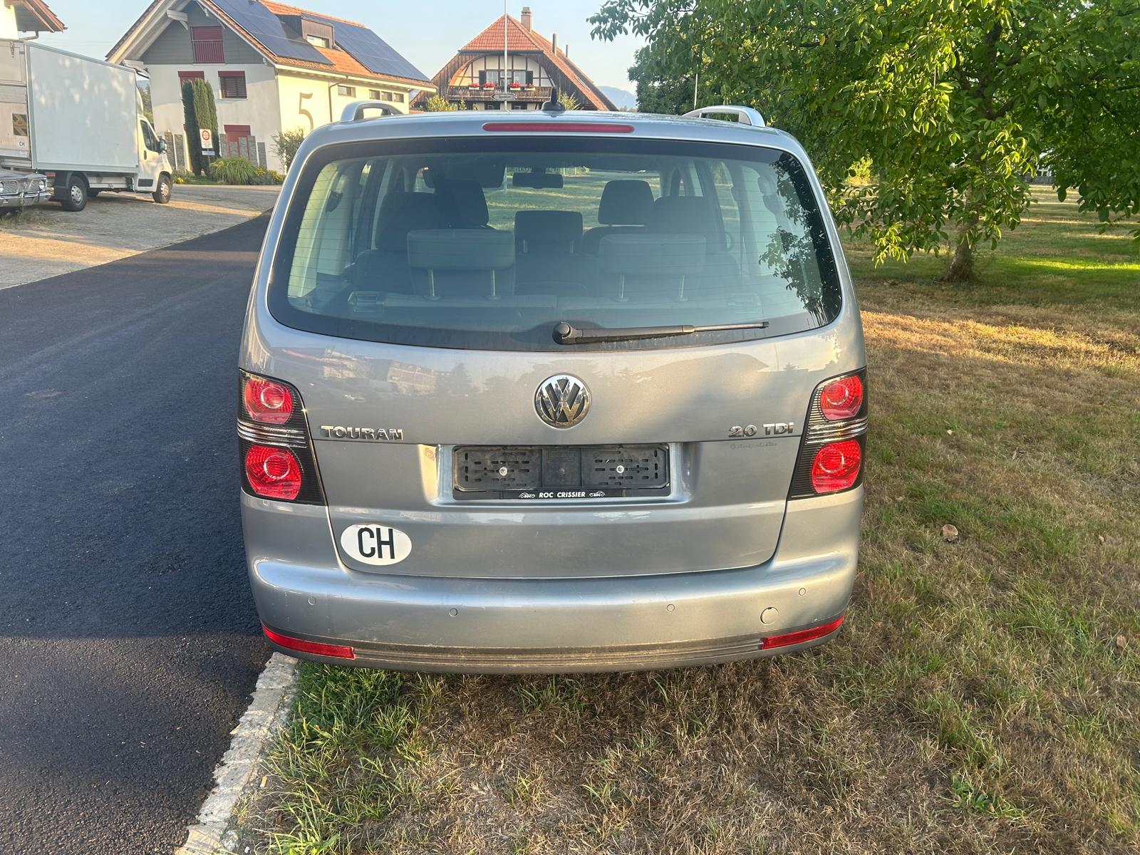VW Touran 2.0 TDI Team-image-4