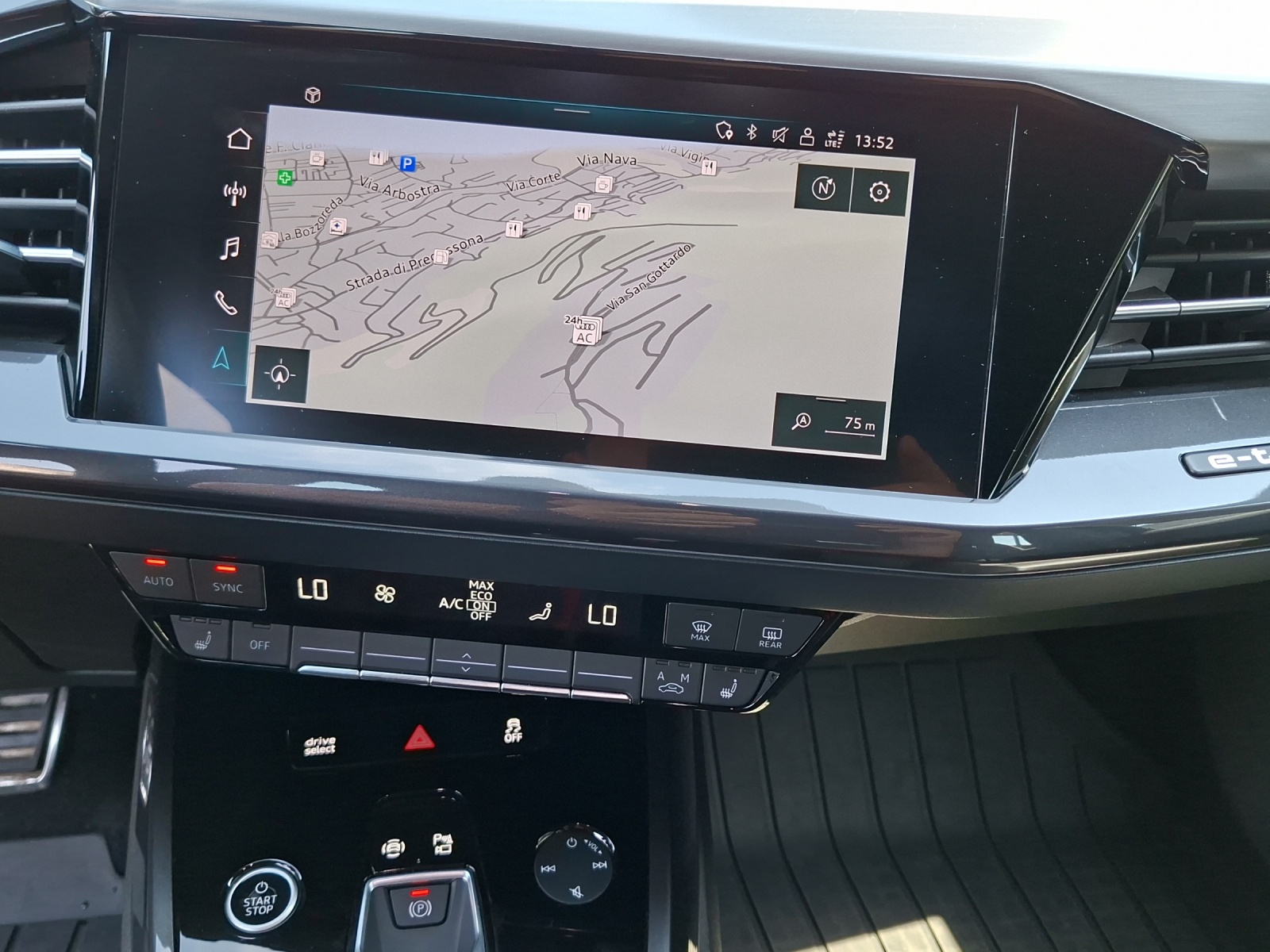 AUDI Q4 e-tron 50 quattro-image-10