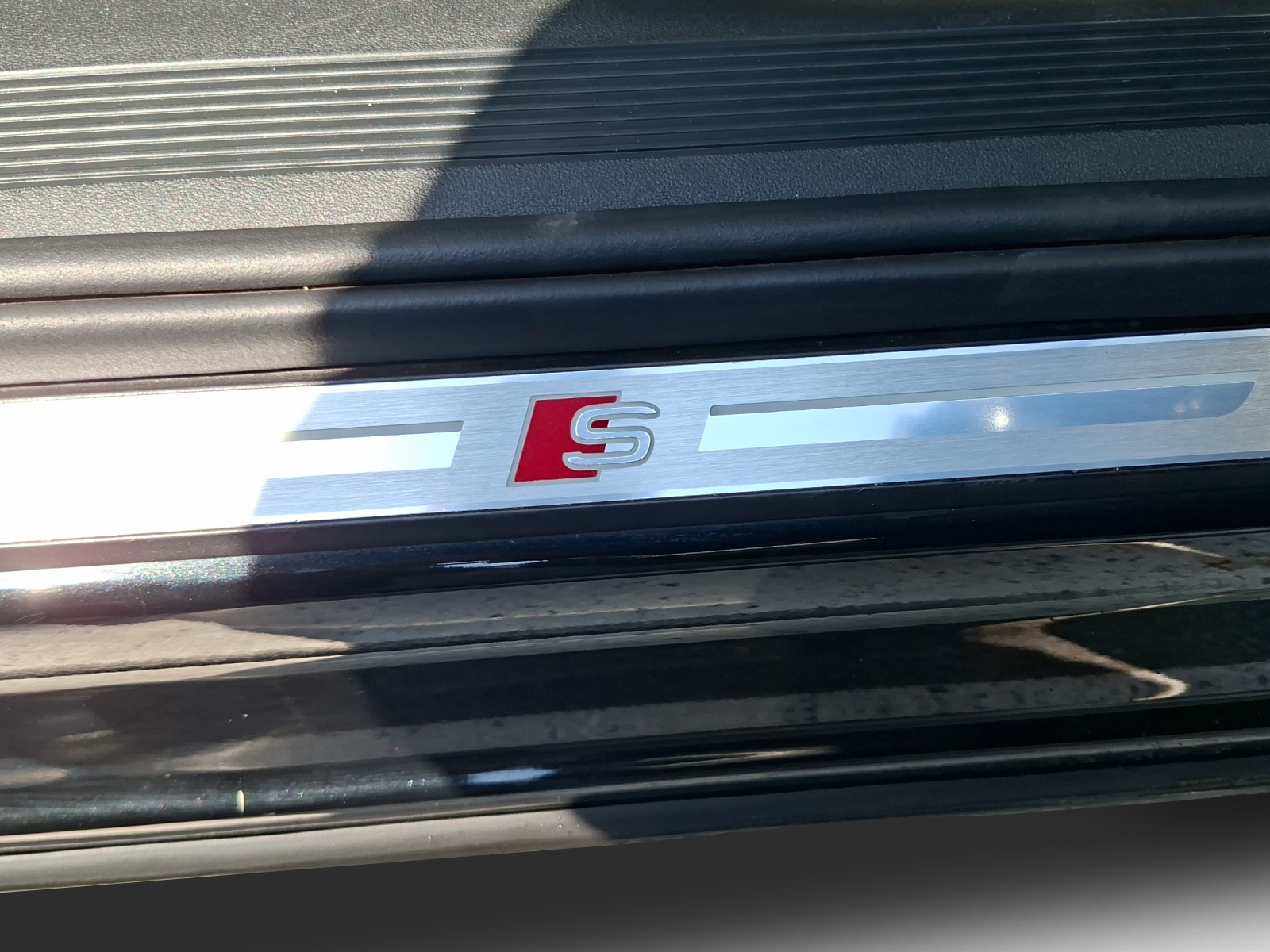 AUDI Q4 e-tron 50 quattro-image-15