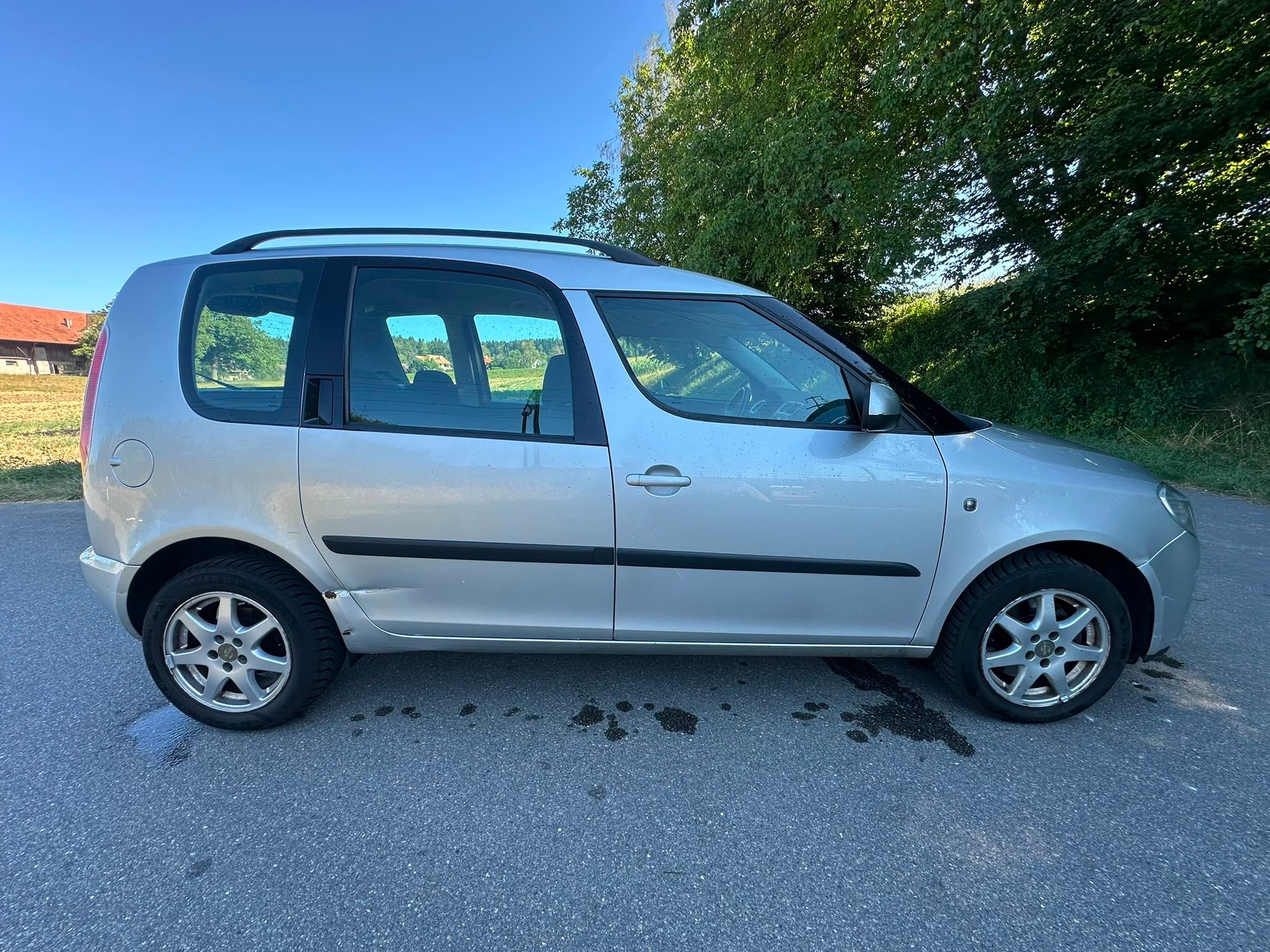 SKODA Roomster 1.9 TDI Style-image-7