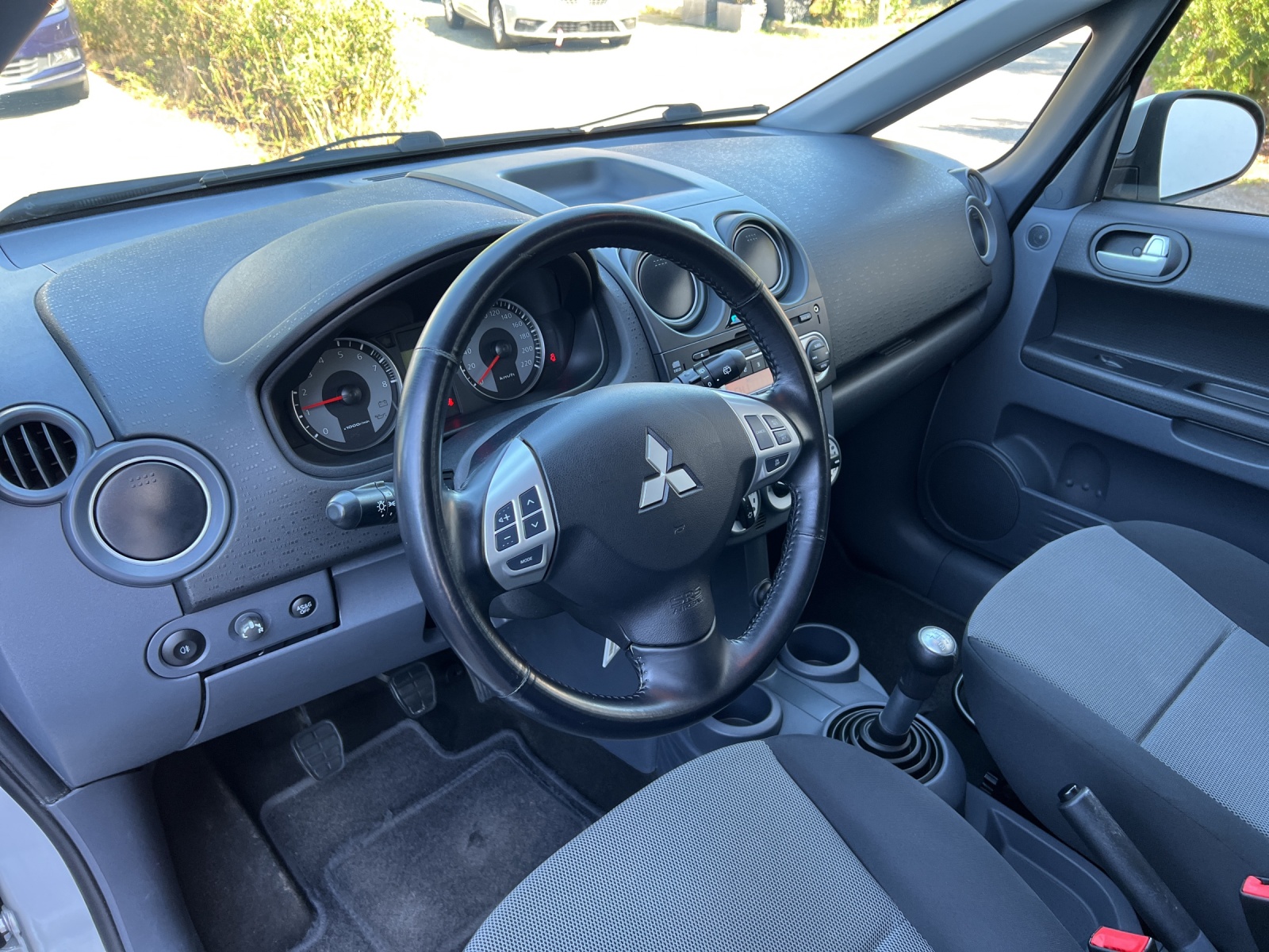 MITSUBISHI Colt 1.3 16V Invite ClearTec-image-10