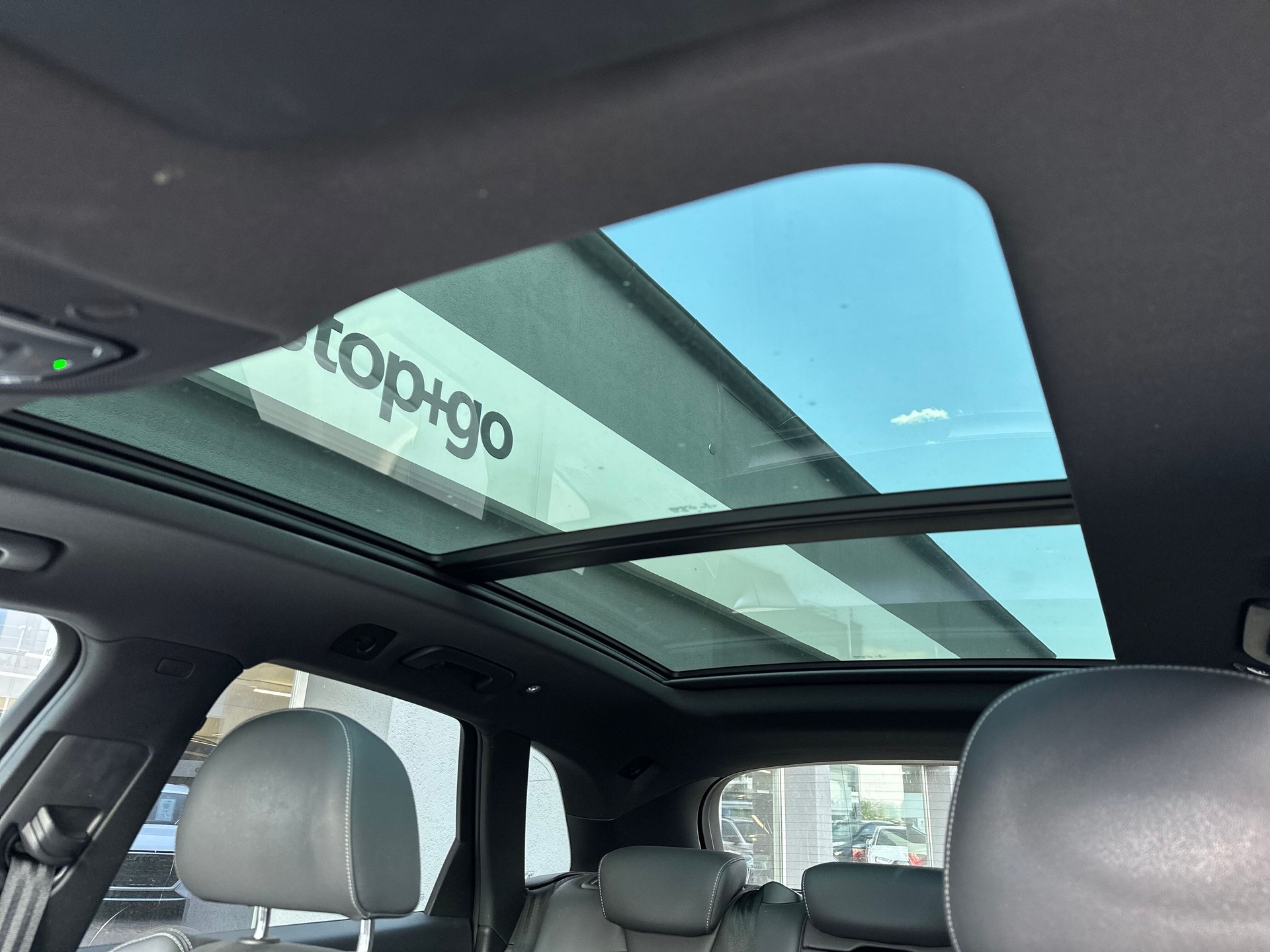 AUDI Q5 Sportback 40 TDI S line quattro S-tronic-image-14
