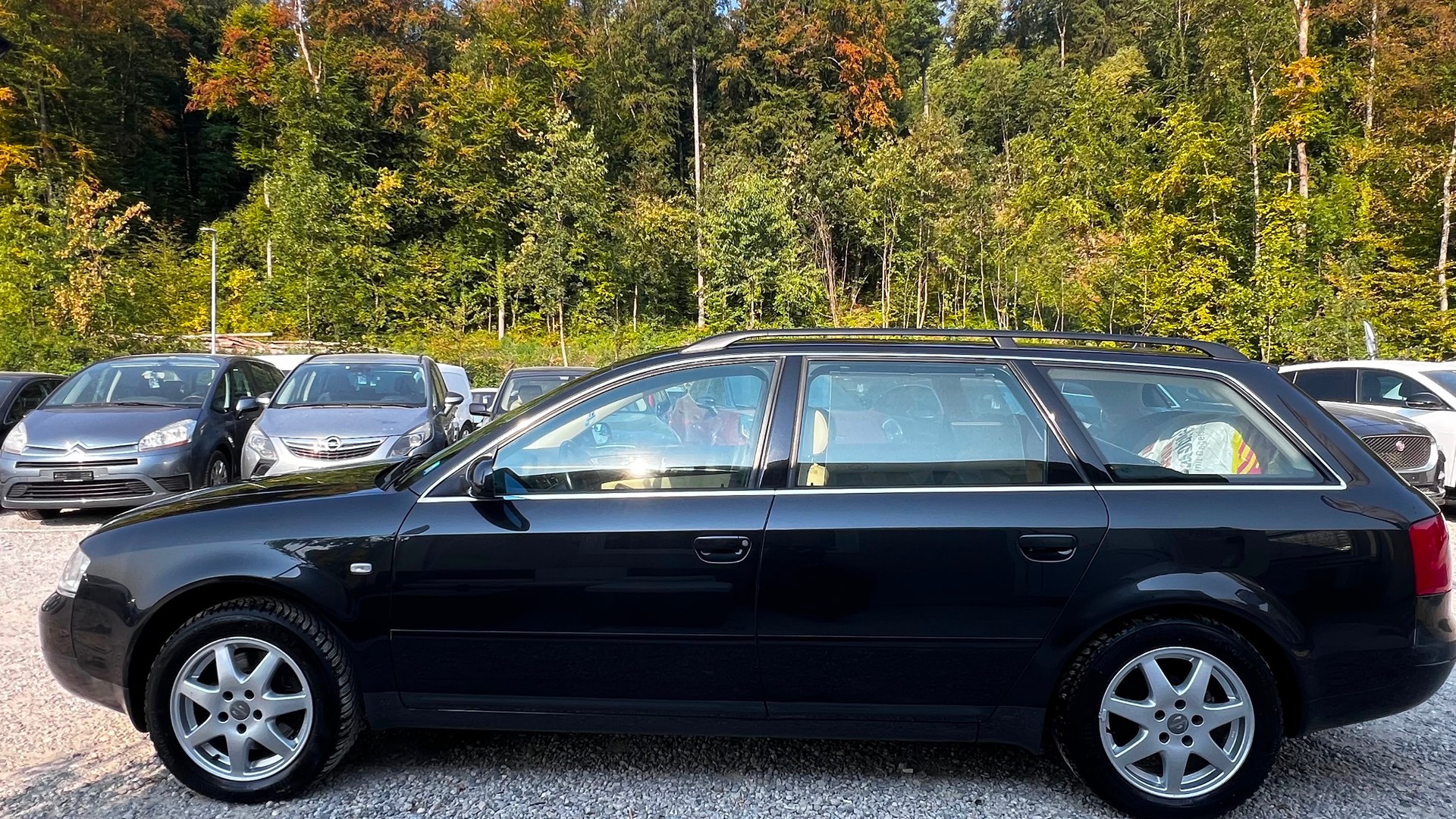 AUDI A6 Avant 2.4 Ambiente-image-1