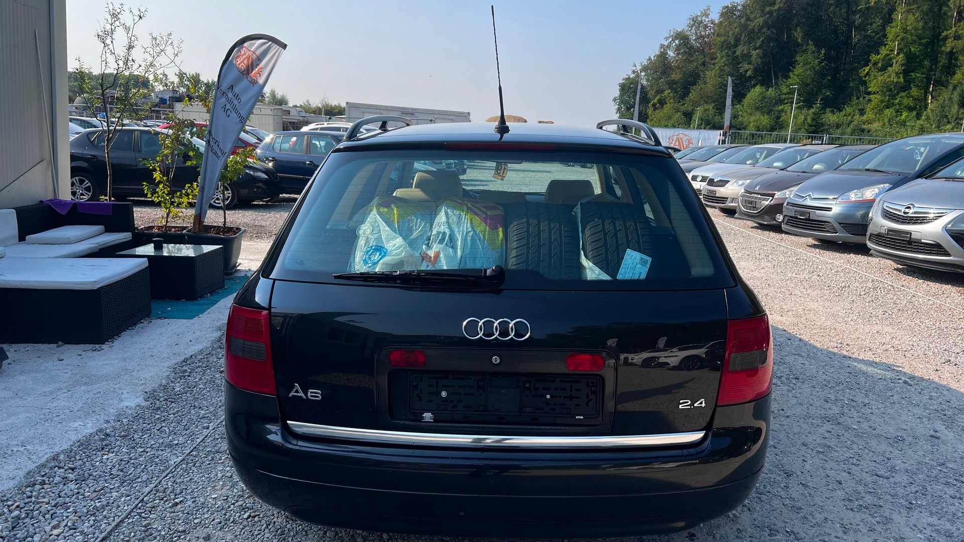 AUDI A6 Avant 2.4 Ambiente-image-3