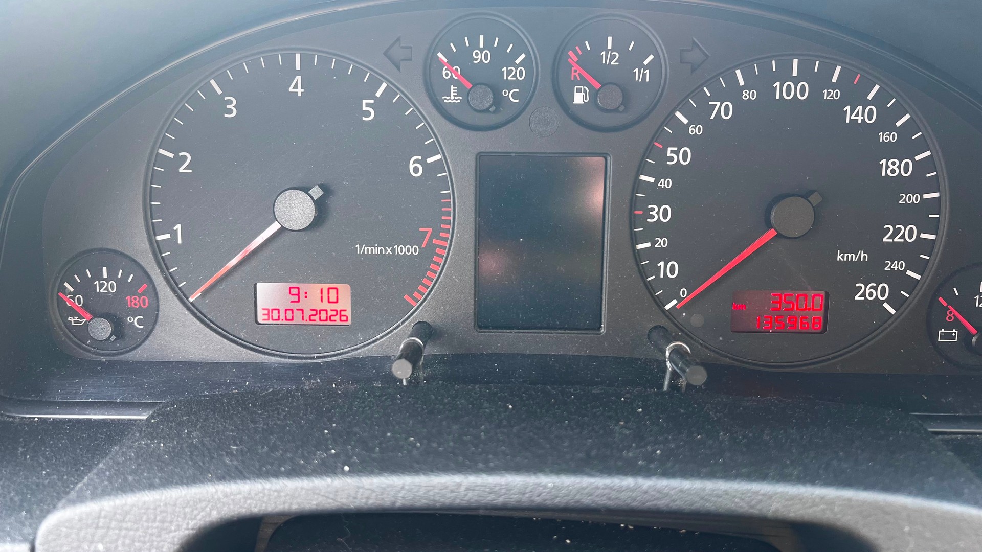 AUDI A6 Avant 2.4 Ambiente-image-14
