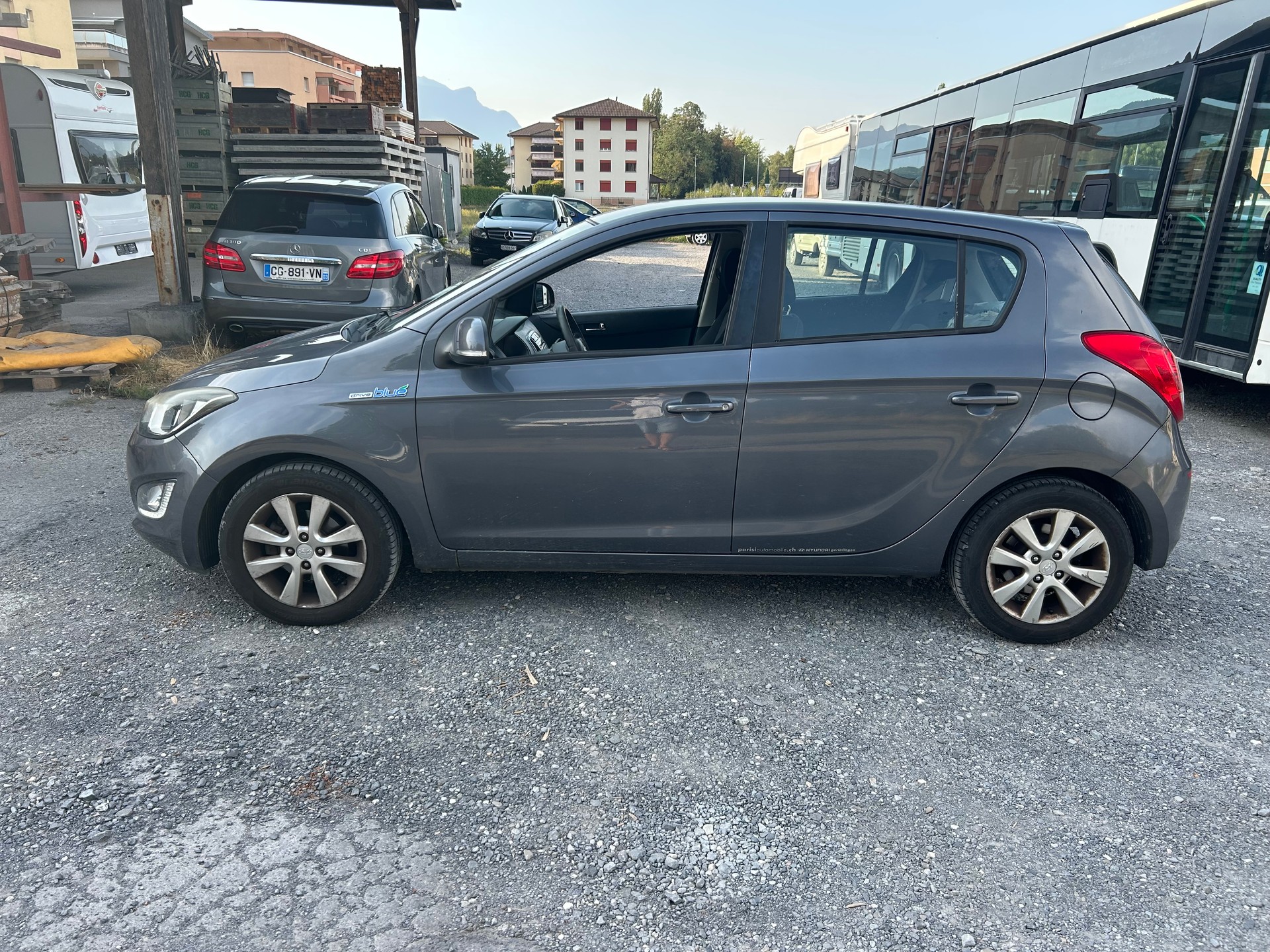 HYUNDAI i20 1.4 CRDi Amplia-image-1