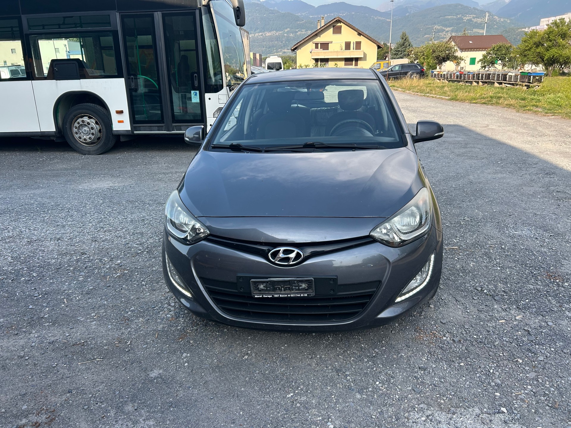 HYUNDAI i20 1.4 CRDi Amplia-image-2
