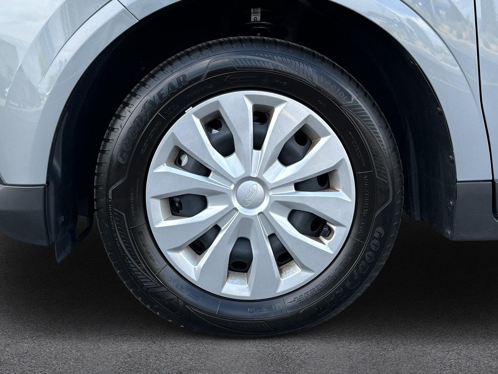 FORD Tourneo Courier 1.0 EcoBoost Trend (CH)-image-9