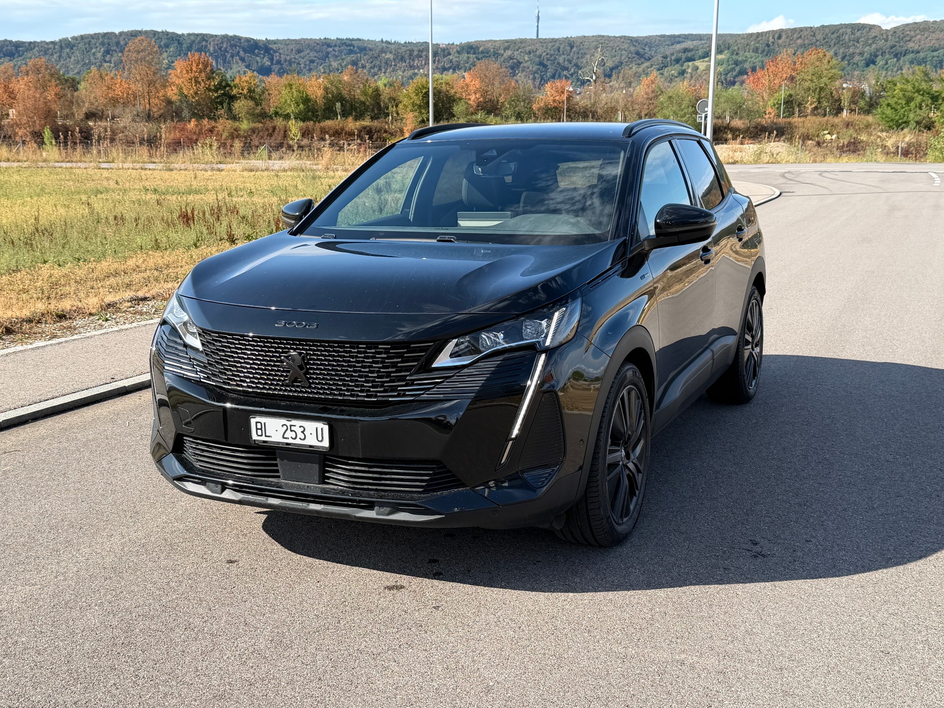 PEUGEOT 3008 225e Hybrid2 GT EAT8-image-9