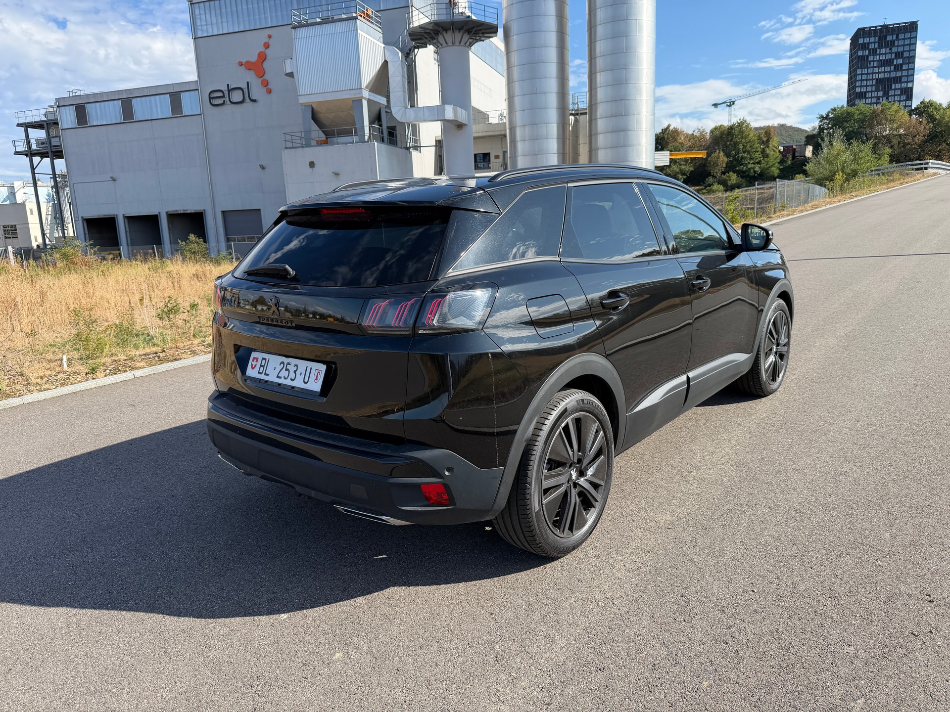 PEUGEOT 3008 225e Hybrid2 GT EAT8-image-7