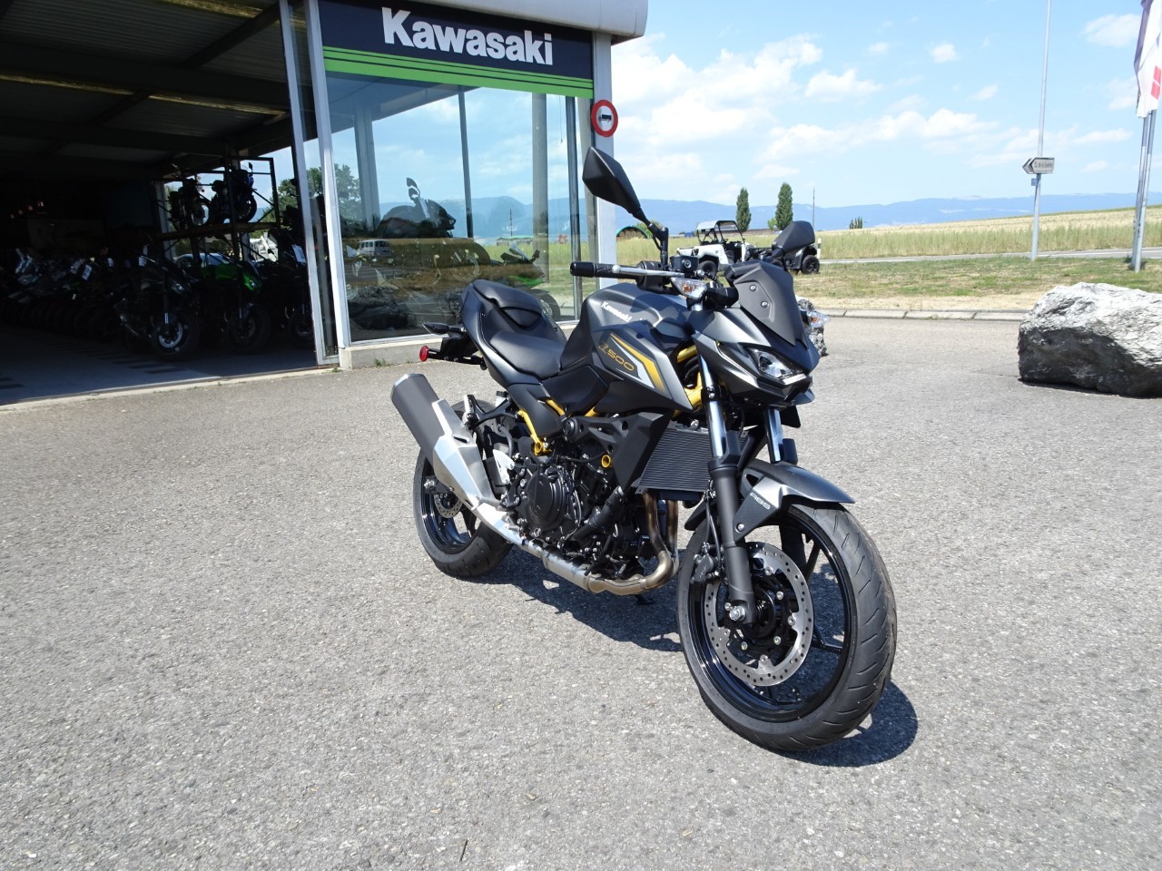 KAWASAKI Z 500-showroom-element-1