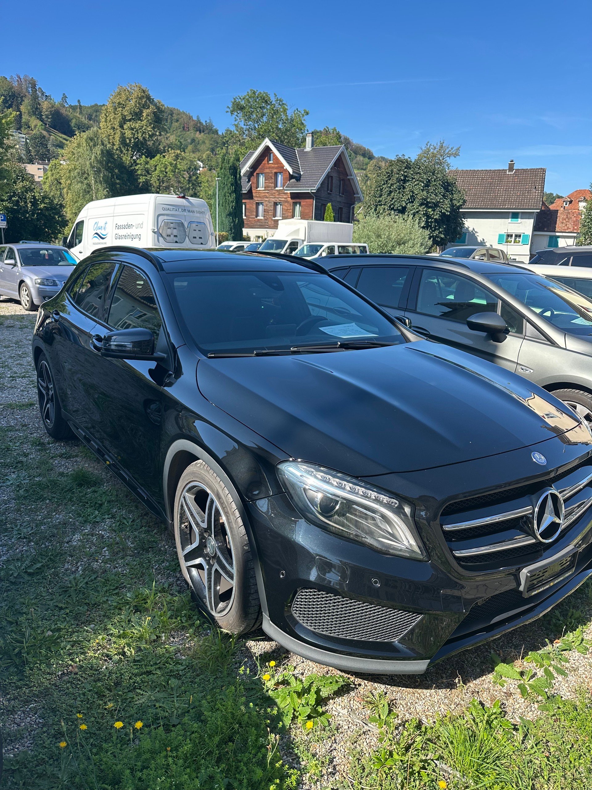 MERCEDES-BENZ GLA 250-image-1