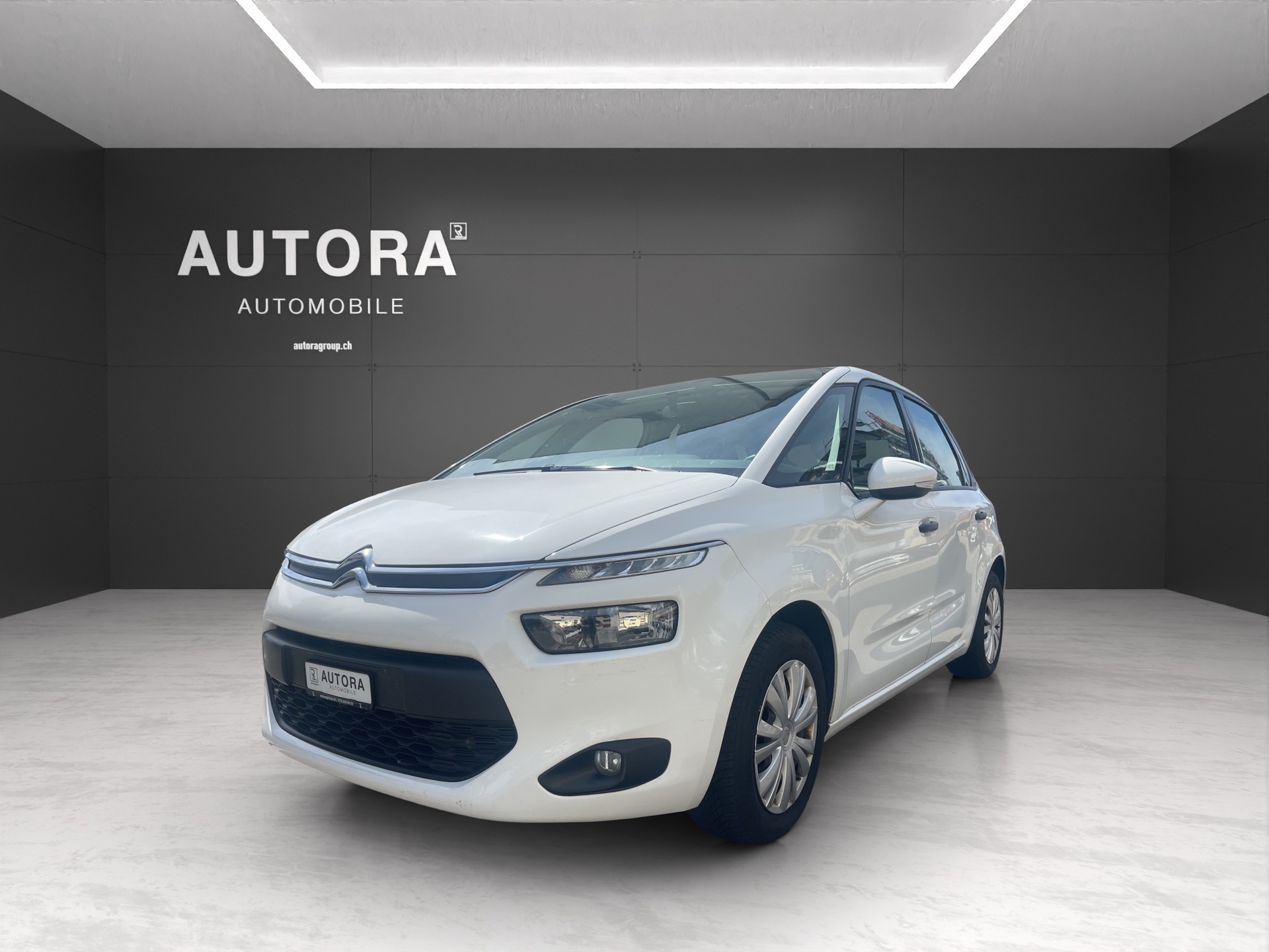 CITROEN C4 Picasso 1.6i 16V Attraction-image-0