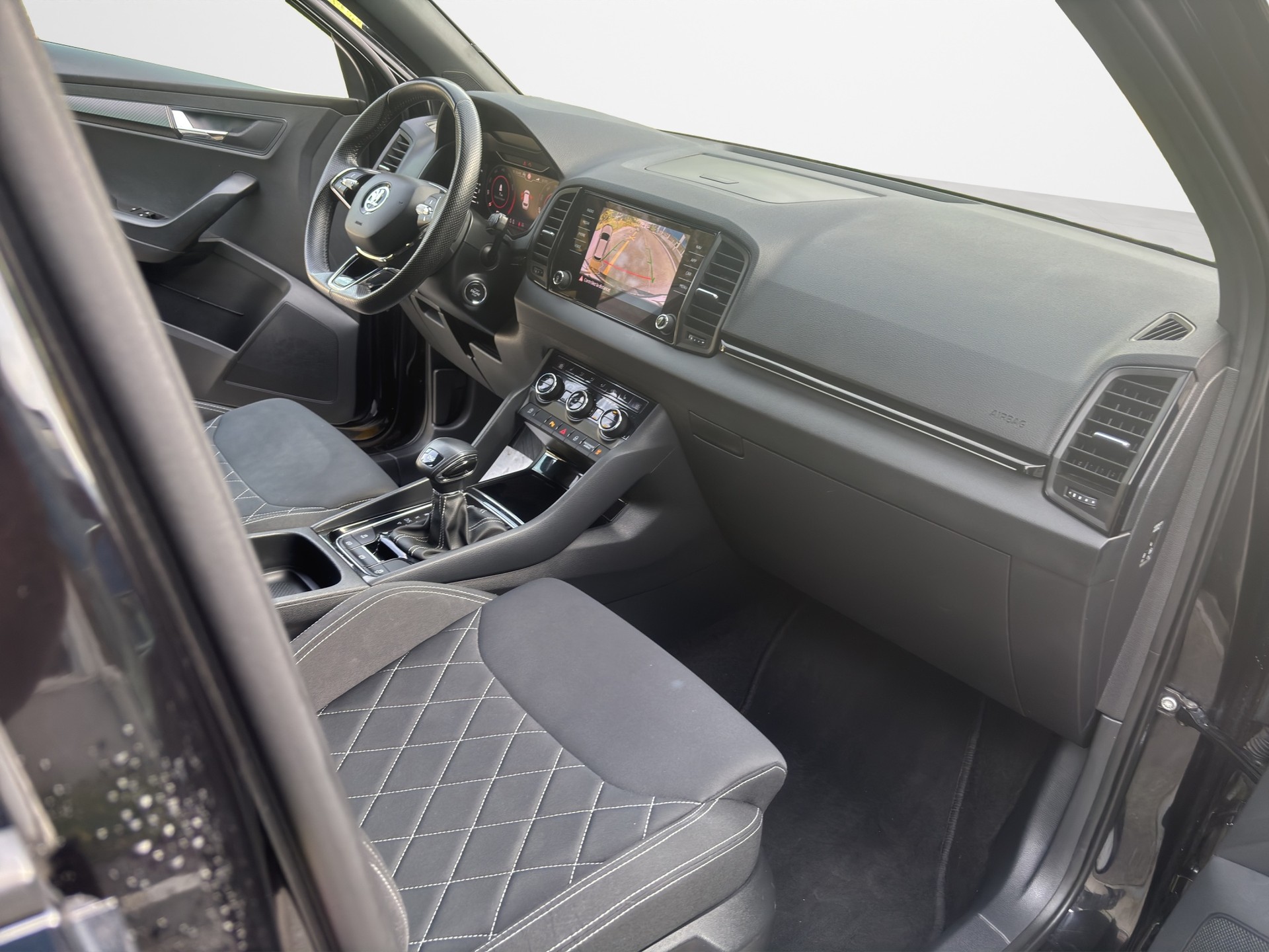 SKODA Karoq 1.5 TSI ACT SportLine DSG-image-13