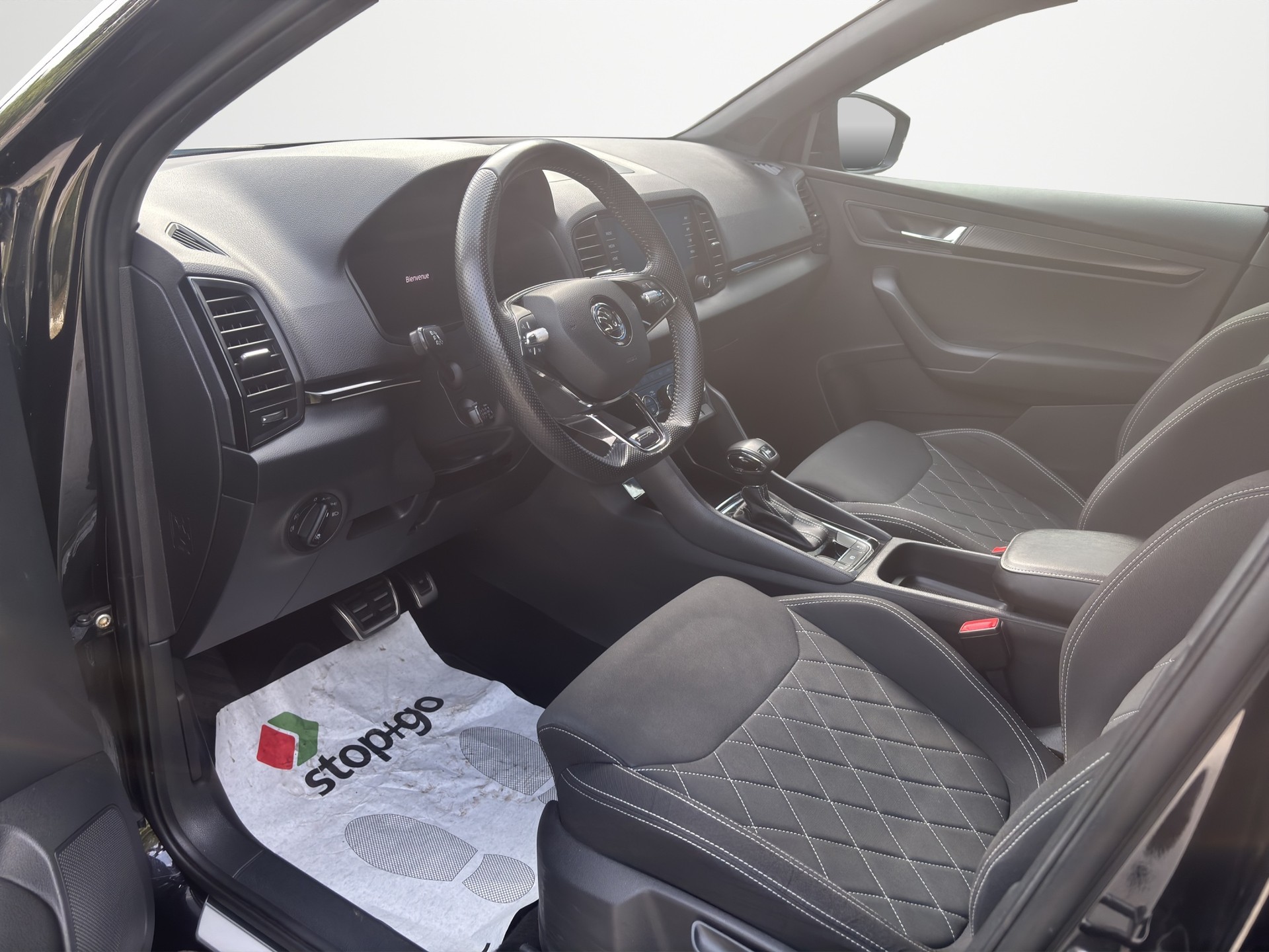 SKODA Karoq 1.5 TSI ACT SportLine DSG-image-8
