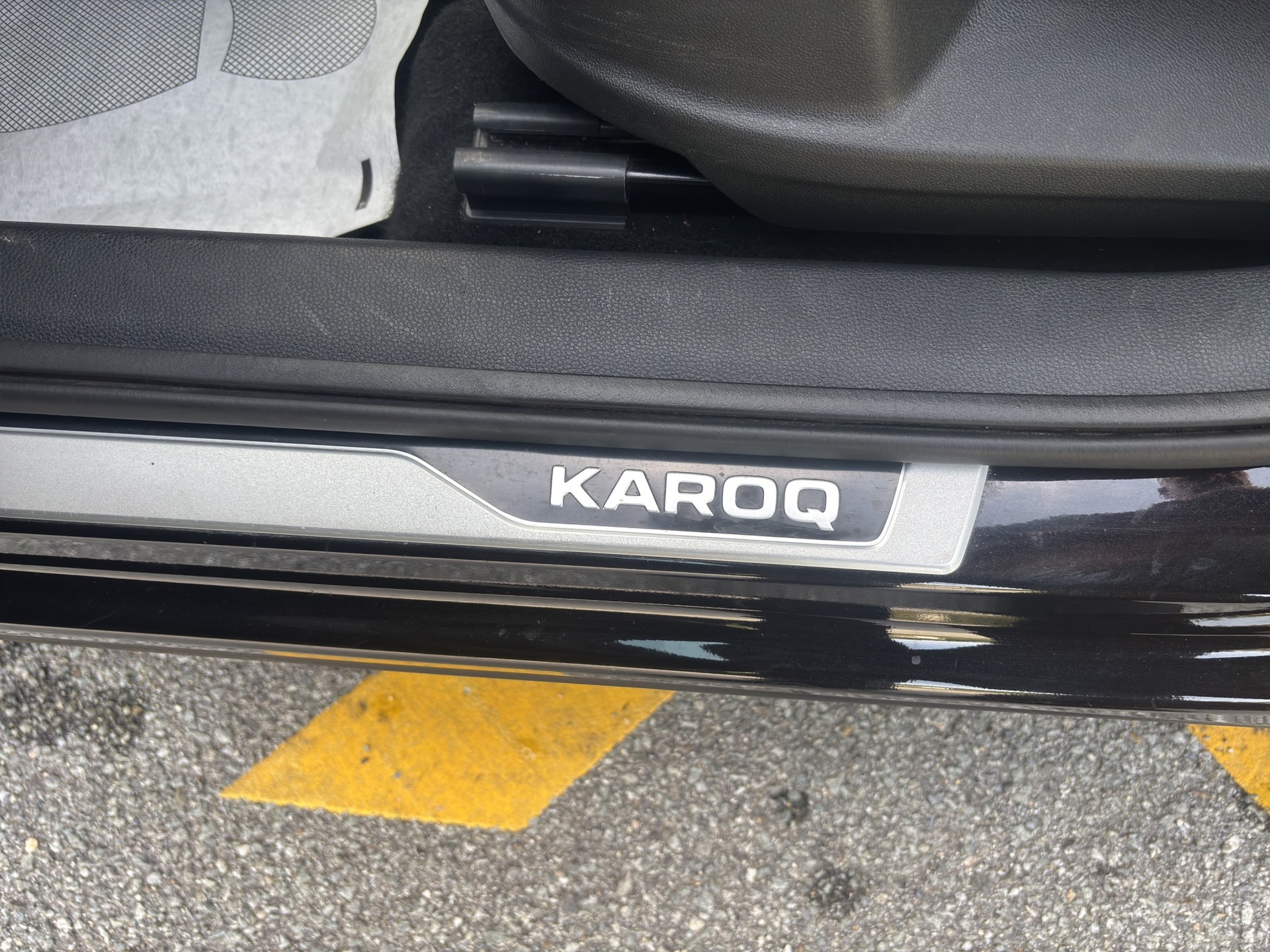 SKODA Karoq 1.5 TSI ACT SportLine DSG-image-18