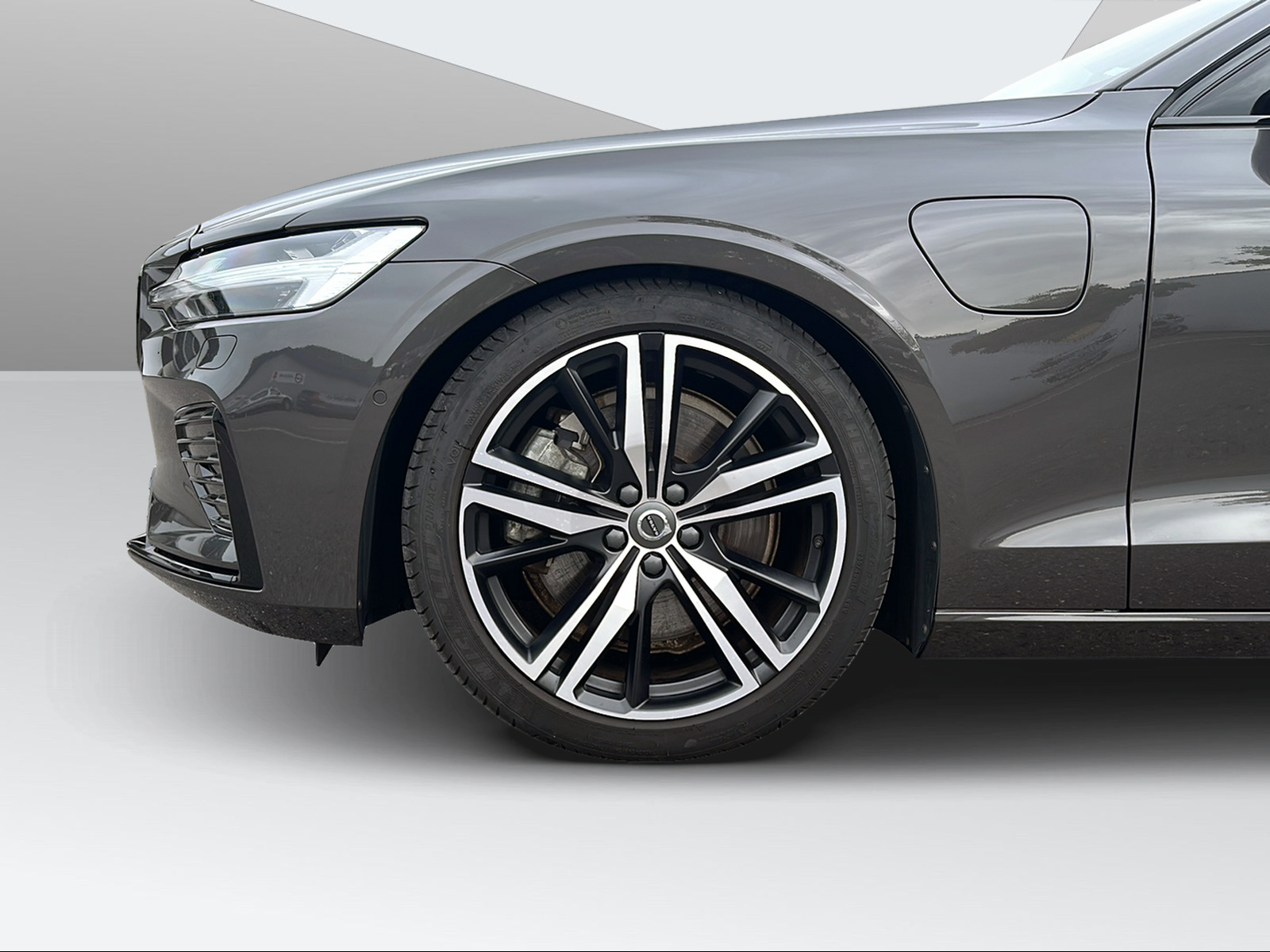 VOLVO V60 2.0 T6 TE Ultimate Dark eAWD-image-8