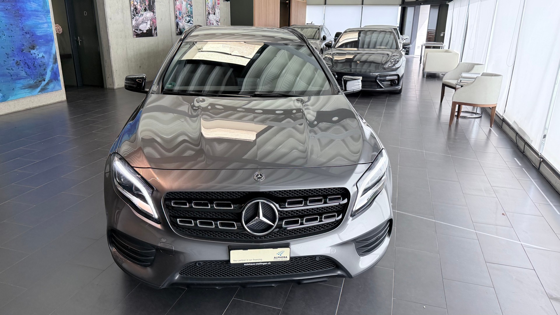MERCEDES-BENZ GLA 250 AMG Line 4m-image-6