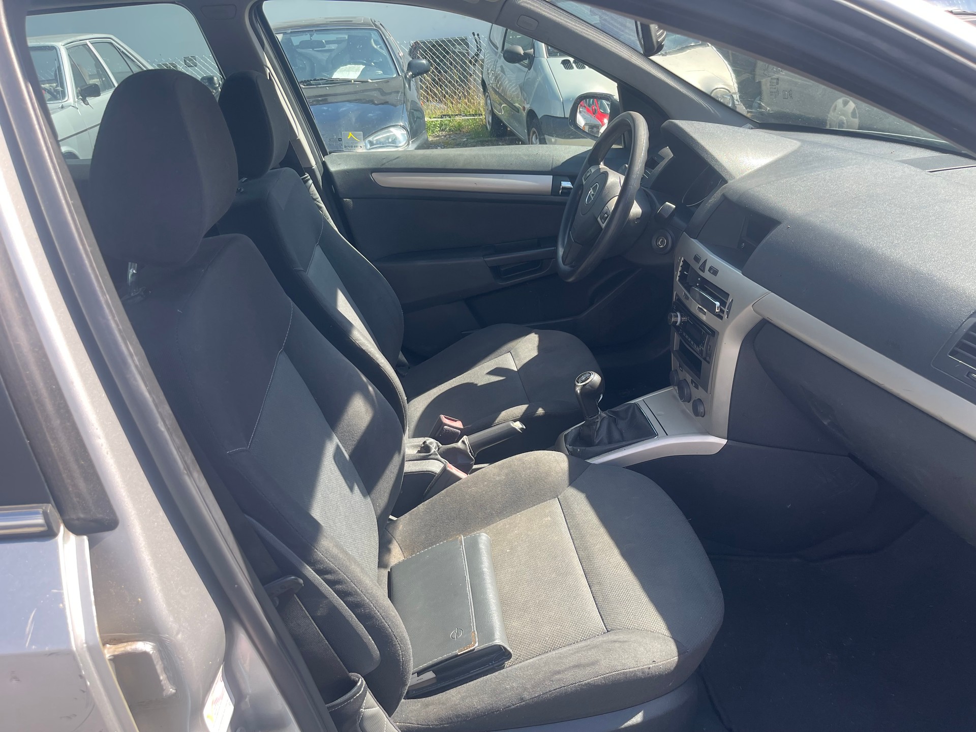 OPEL Astra Caravan 1.9 CDTi Enjoy-image-6
