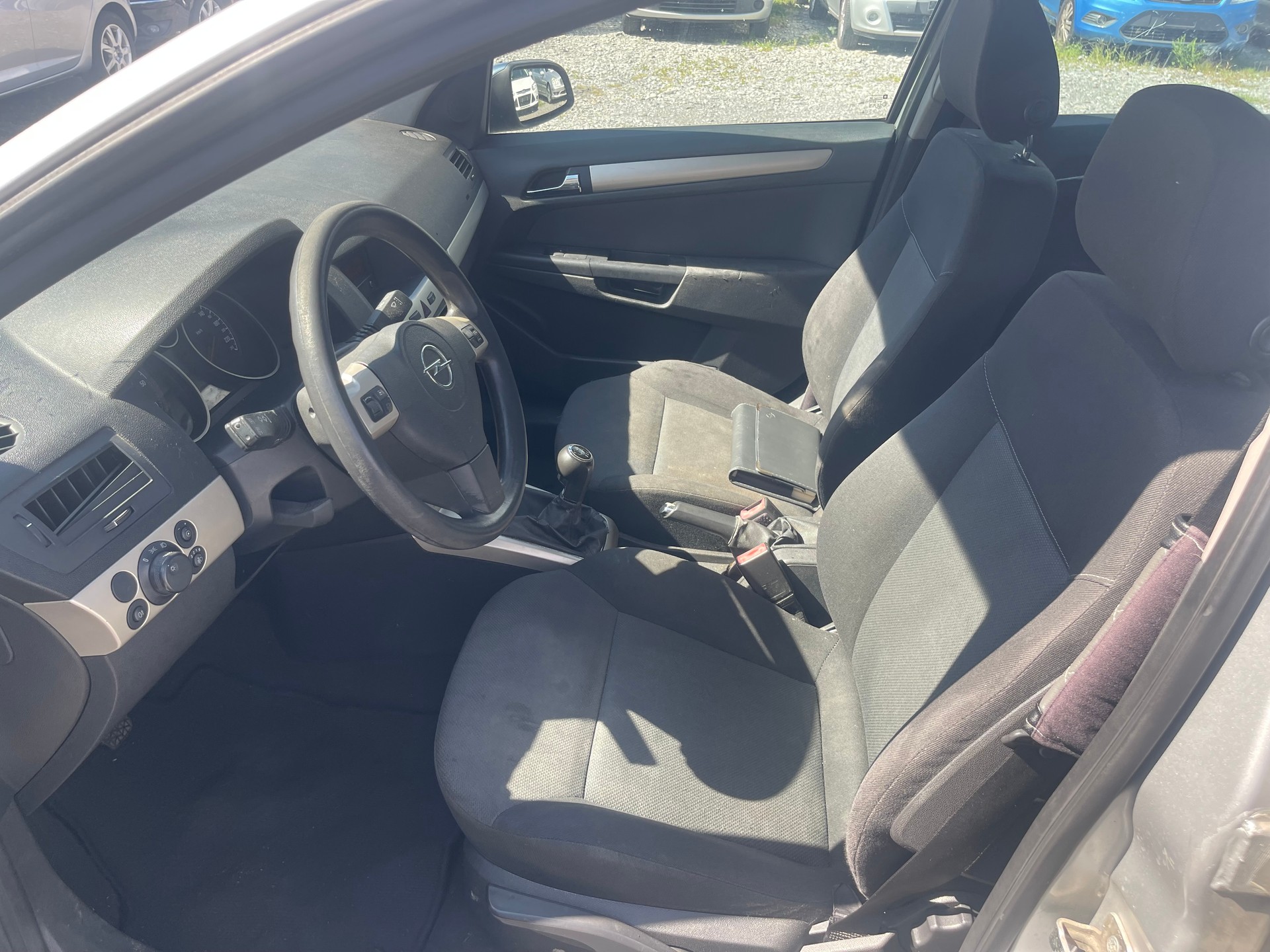 OPEL Astra Caravan 1.9 CDTi Enjoy-image-11