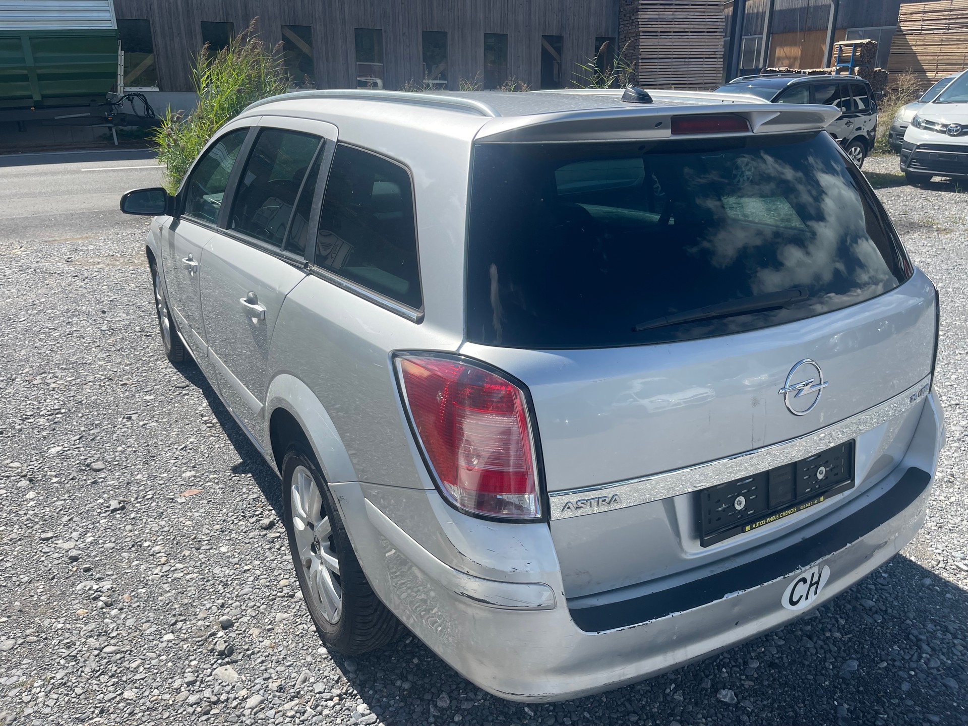 OPEL Astra Caravan 1.9 CDTi Enjoy-image-3