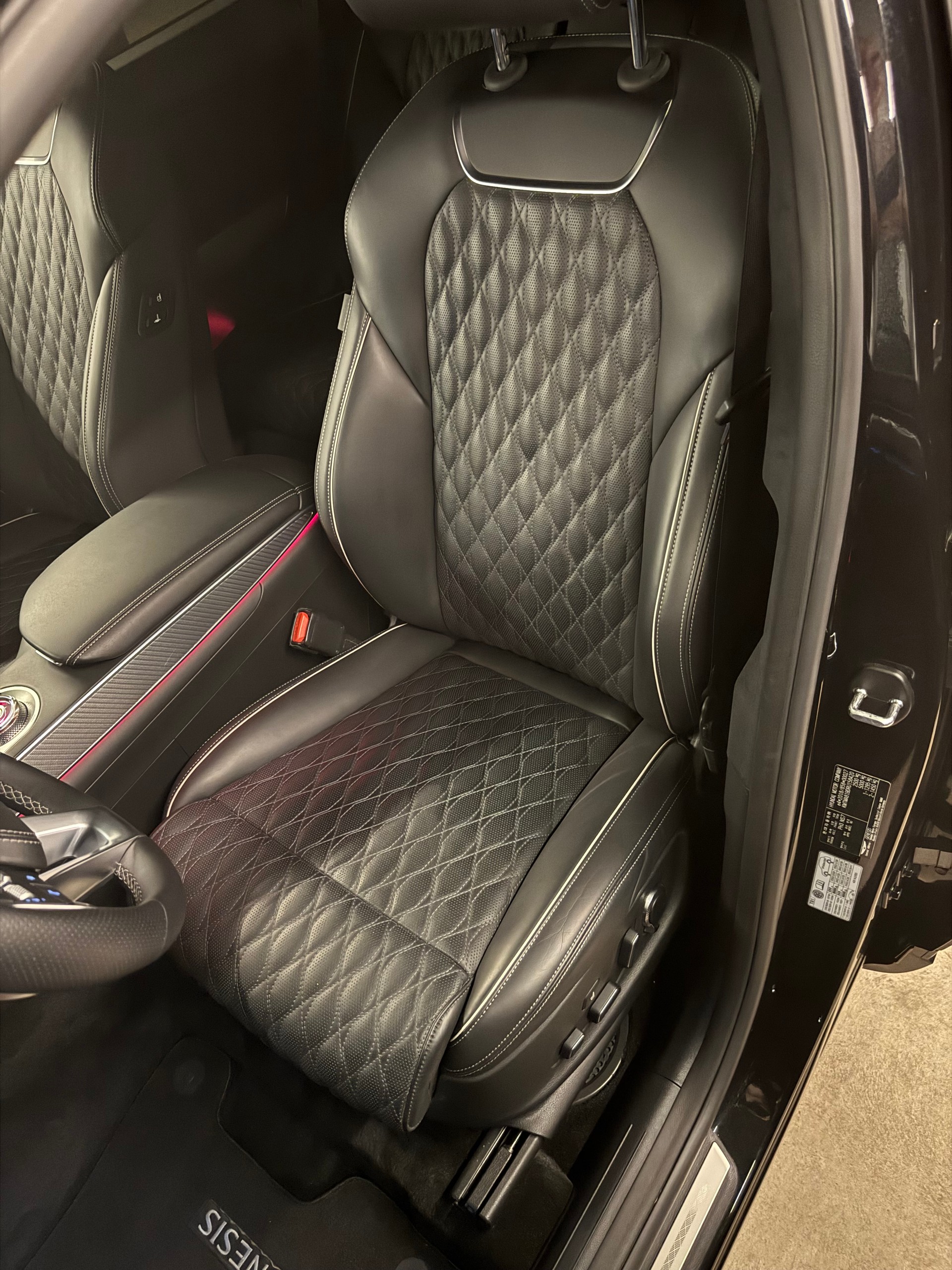 GENESIS 2.5T Sport full option-image-6