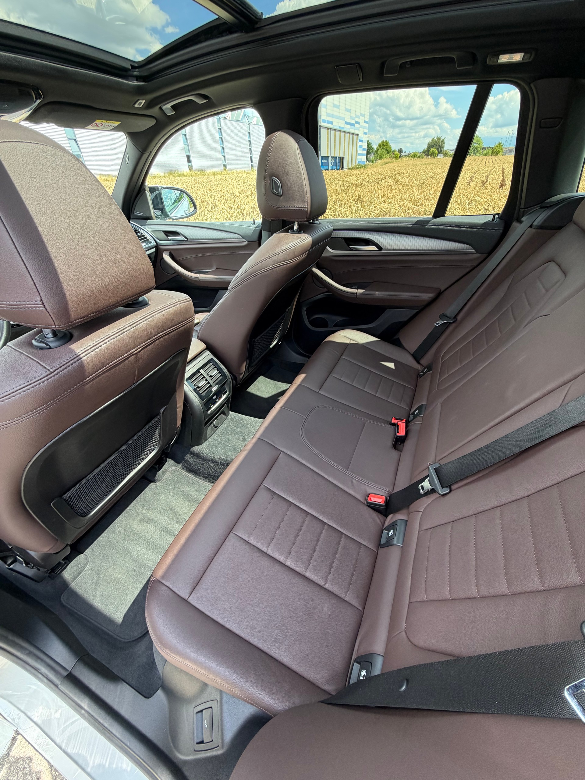 BMW M40i-image-5