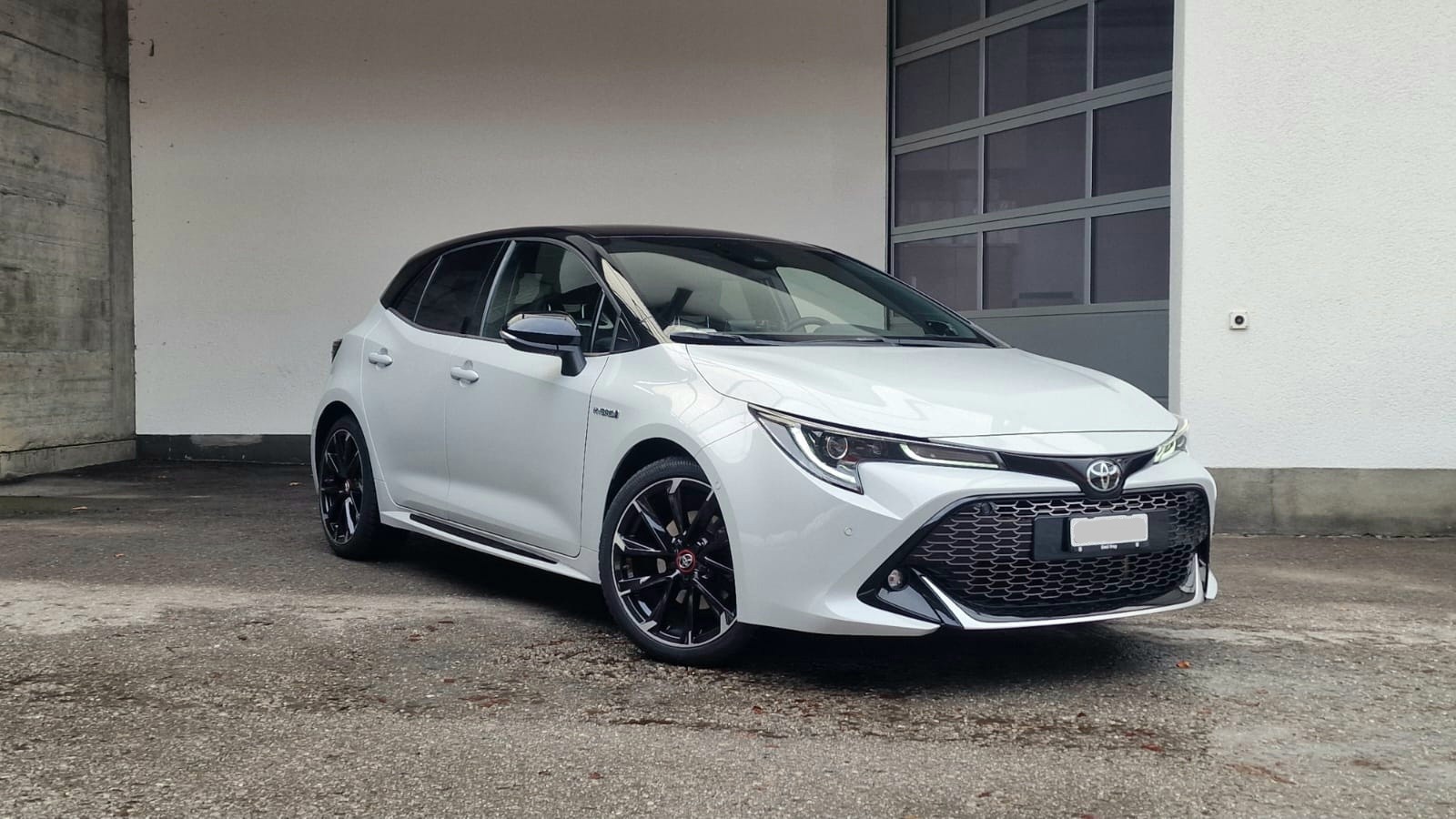 TOYOTA Corolla 2.0 HSD GR-S e-CVT-image-5