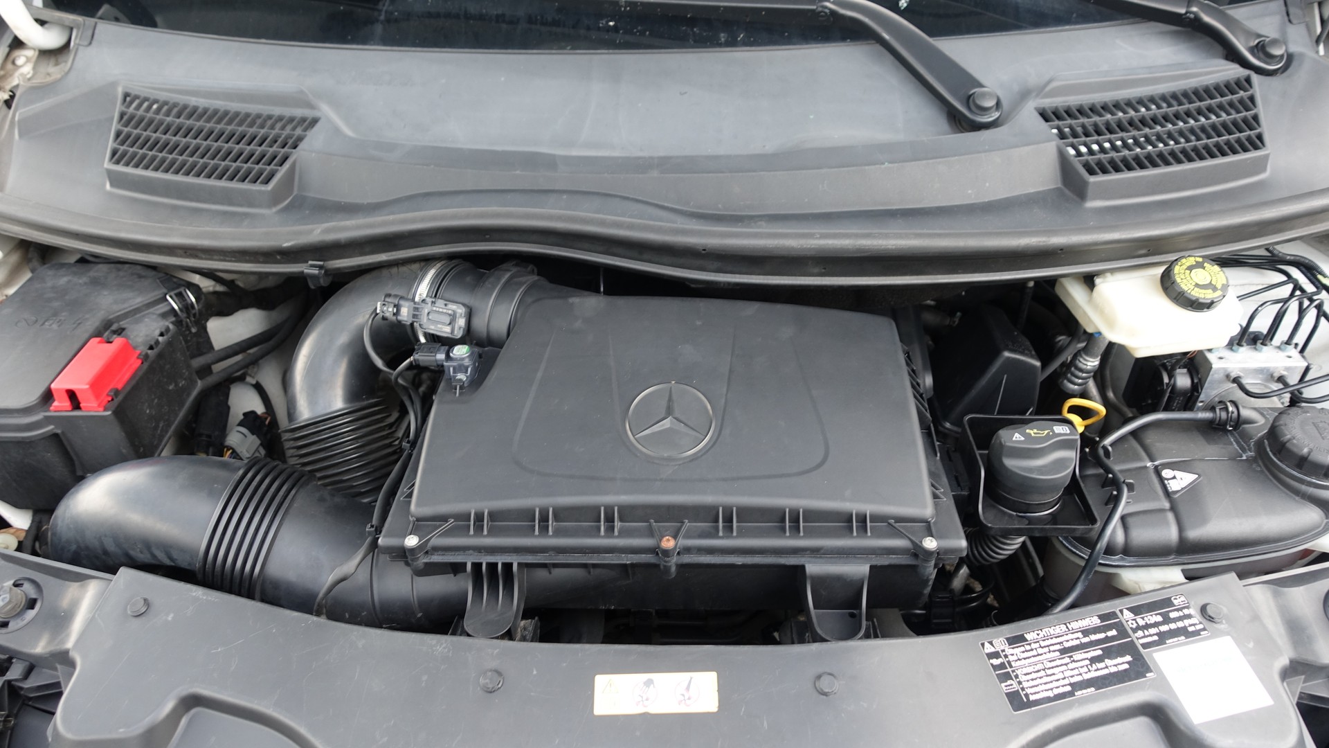 MERCEDES-BENZ VITO 116CDI LANG VERSION-image-13