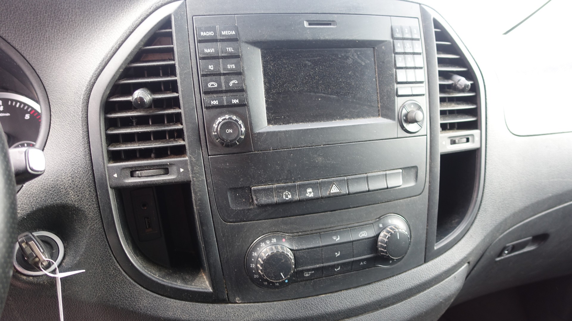 MERCEDES-BENZ VITO 116CDI LANG VERSION-image-6