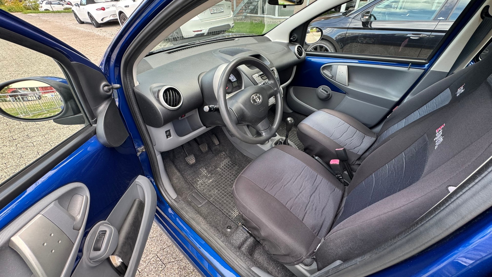 TOYOTA Aygo 1.0 Linea Terra-image-5