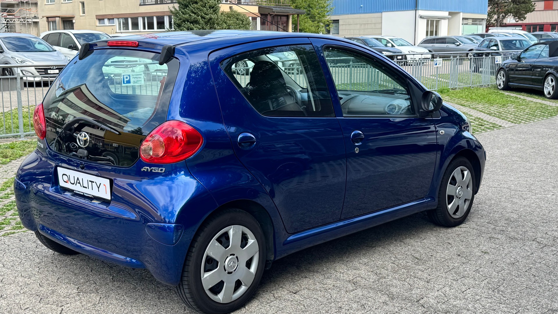 TOYOTA Aygo 1.0 Linea Terra-image-3