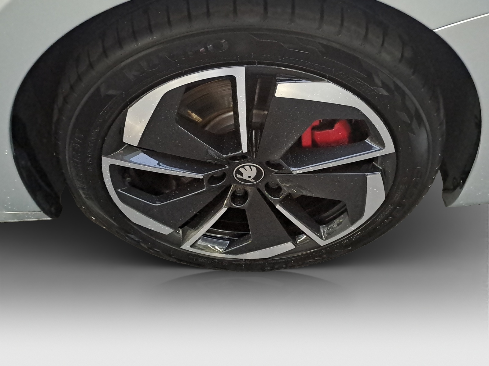 SKODA Octavia Combi 2.0 TSI DSG RS-image-14